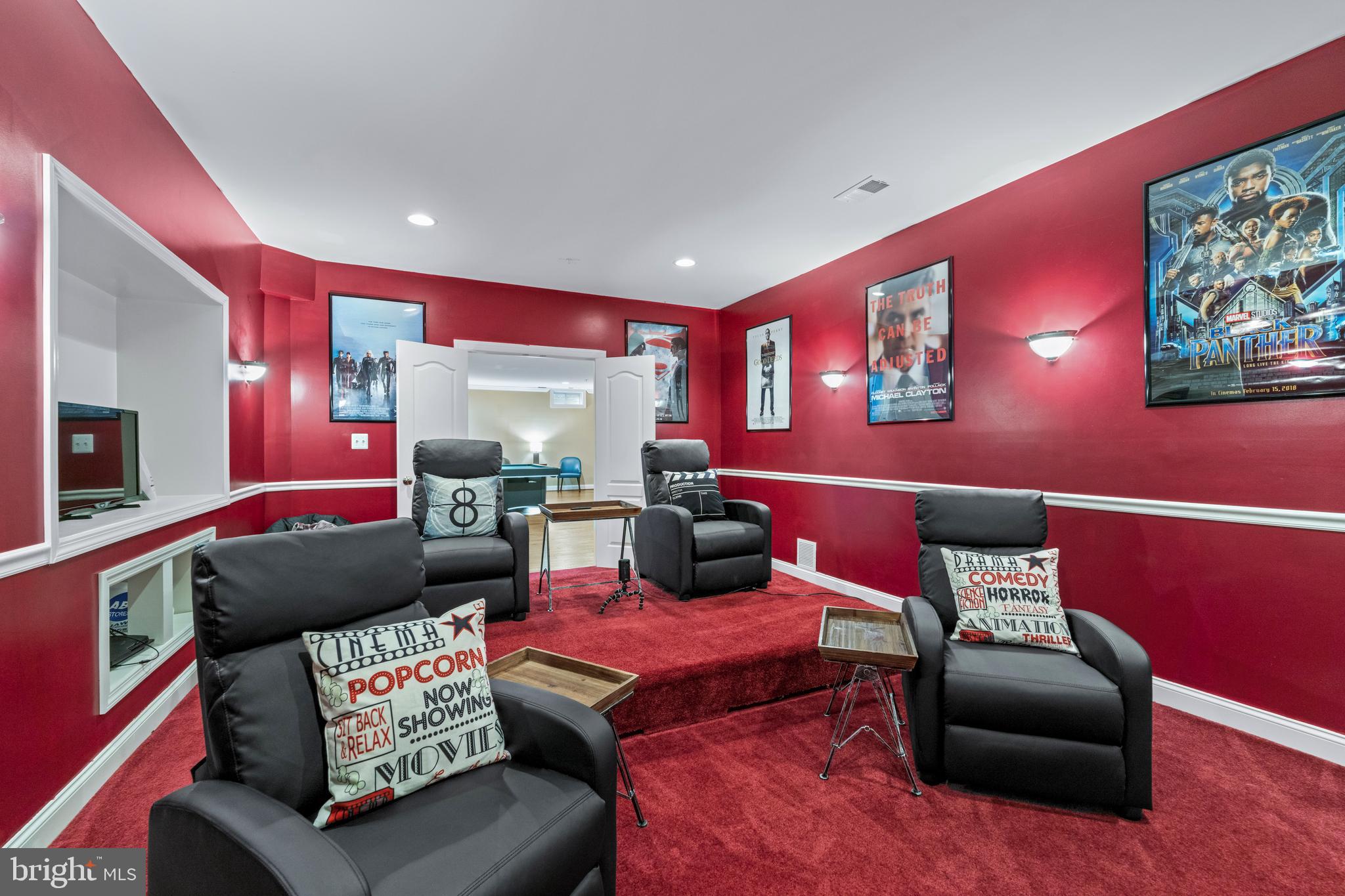 BEACH TREE - Residential Lease