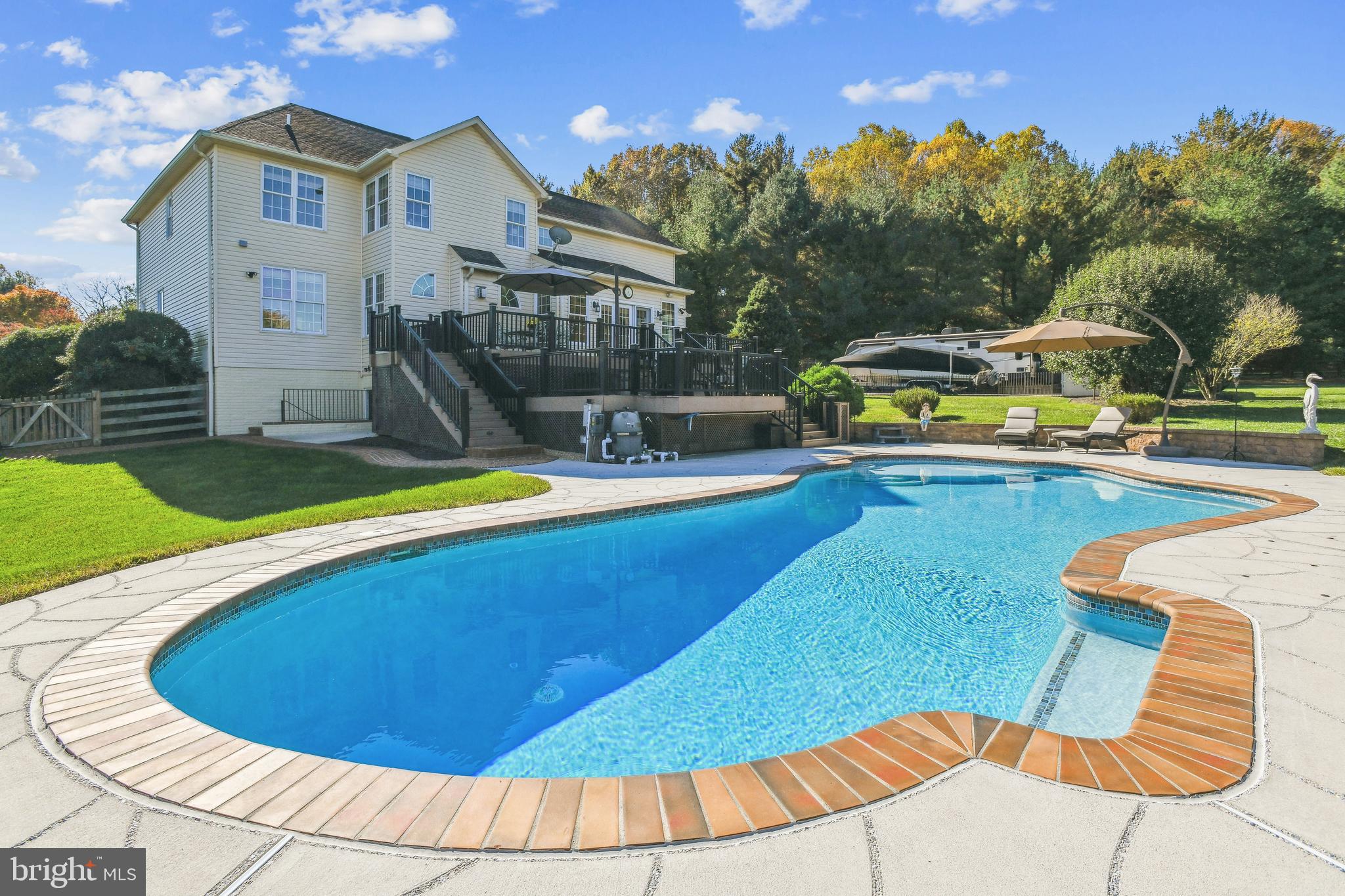 JENNA ESTATES - Residential