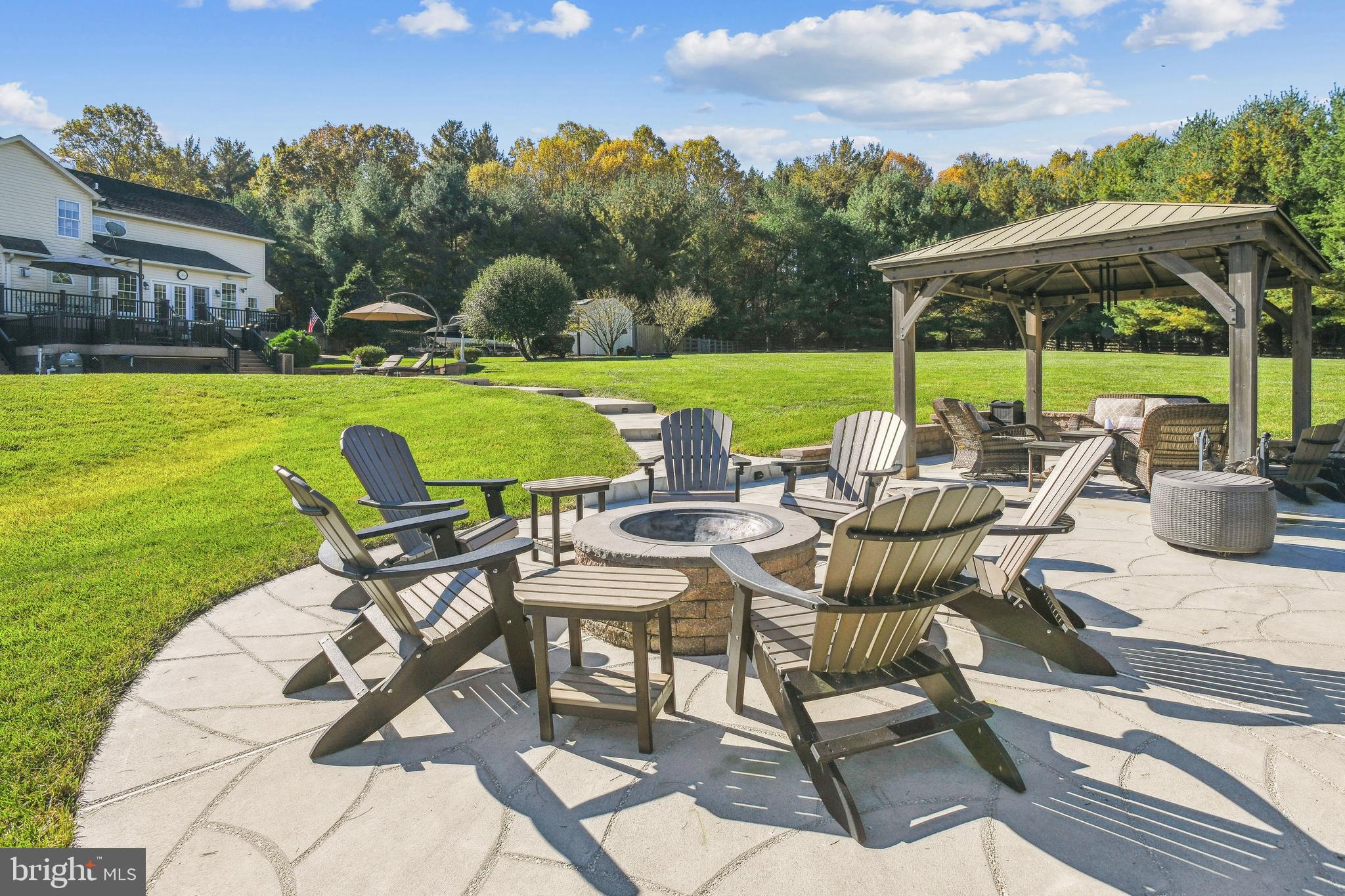 JENNA ESTATES - Residential