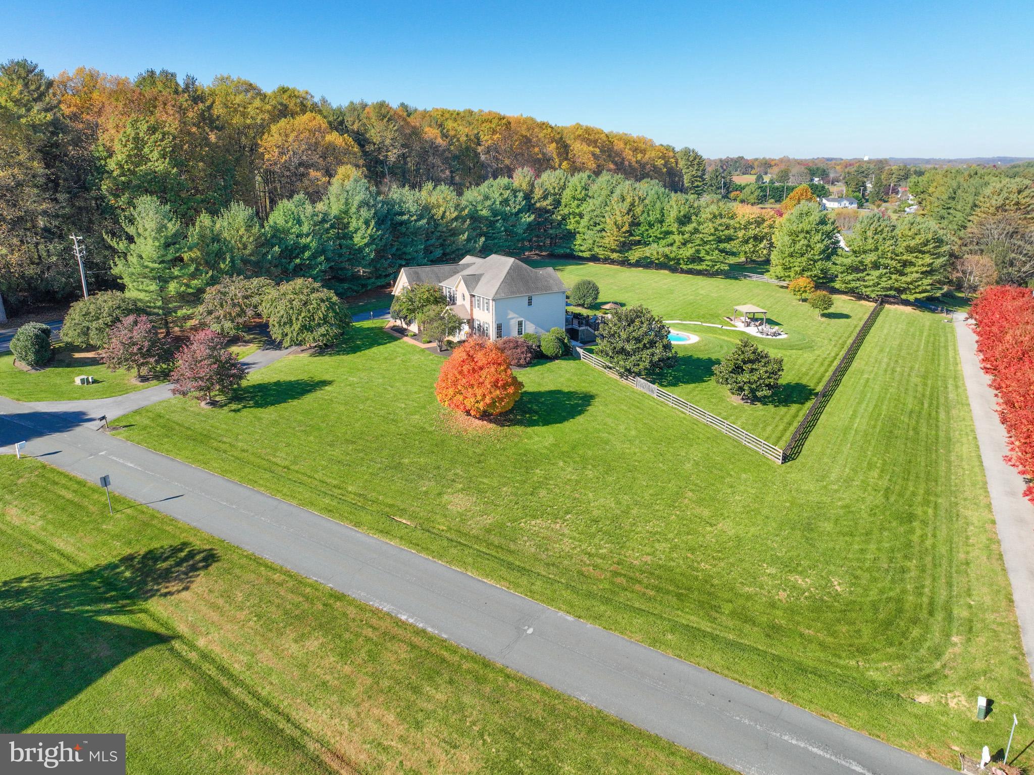 JENNA ESTATES - Residential