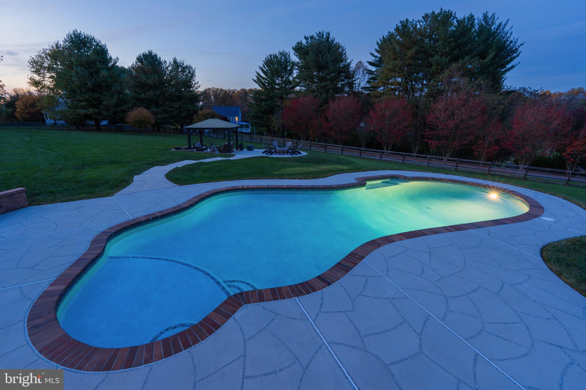 JENNA ESTATES - Residential