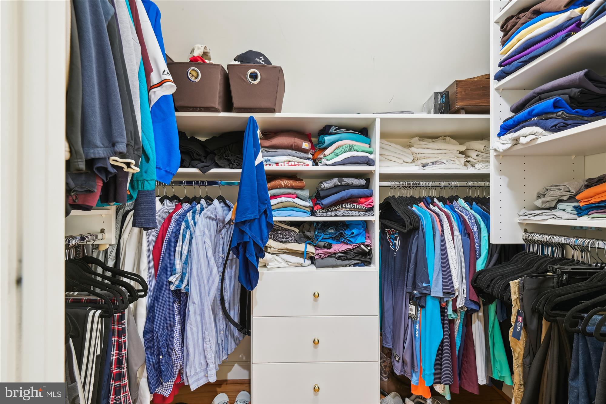 JENNA ESTATES - Residential