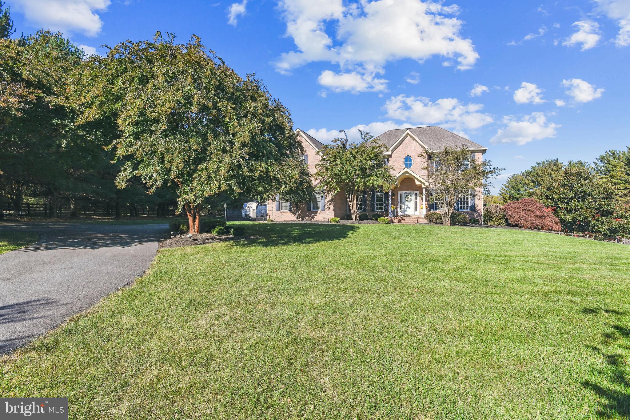 JENNA ESTATES - Residential