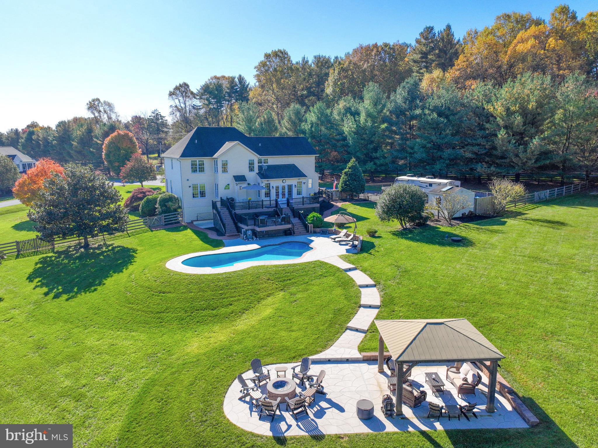 JENNA ESTATES - Residential