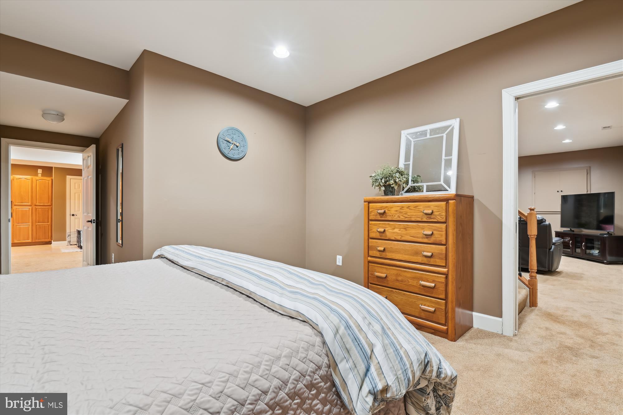 JENNA ESTATES - Residential