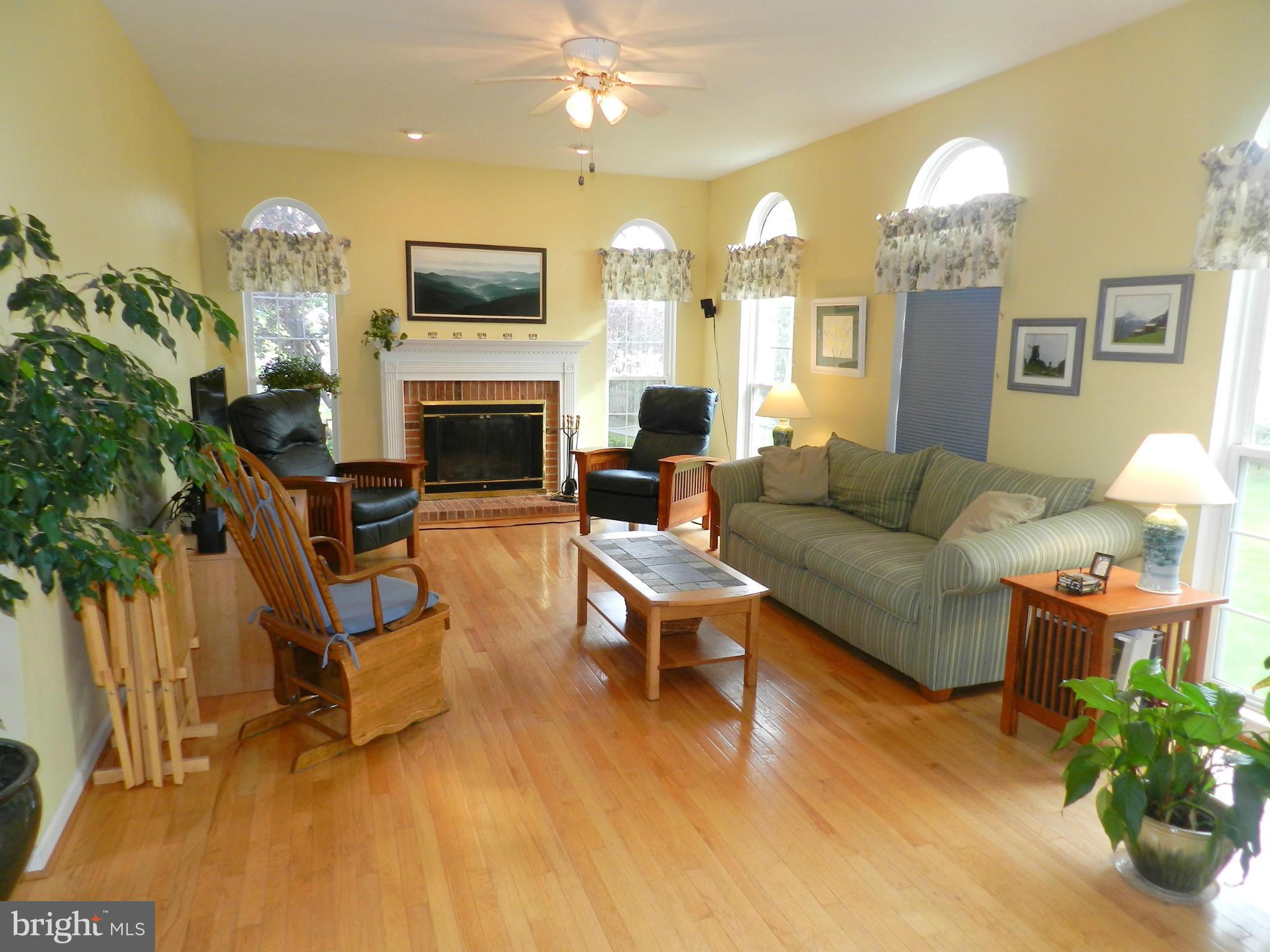 HUNTERS RUN - Residential