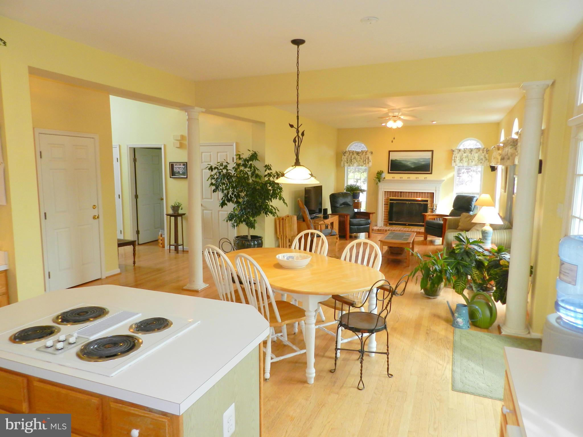 HUNTERS RUN - Residential