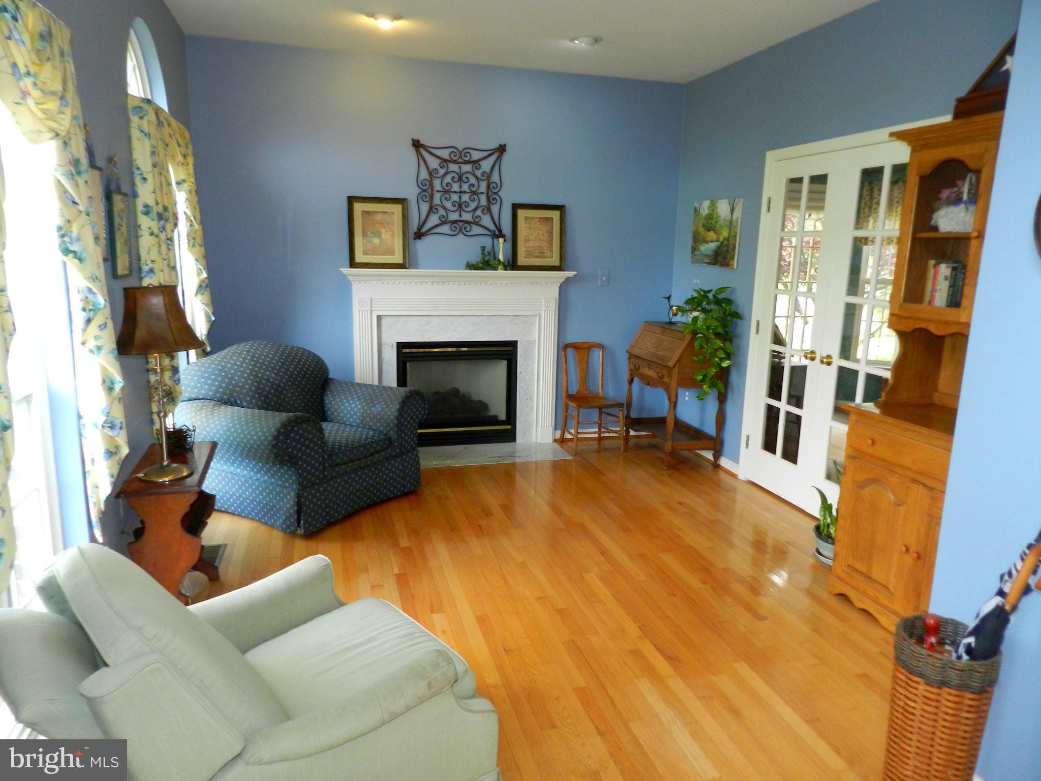 HUNTERS RUN - Residential