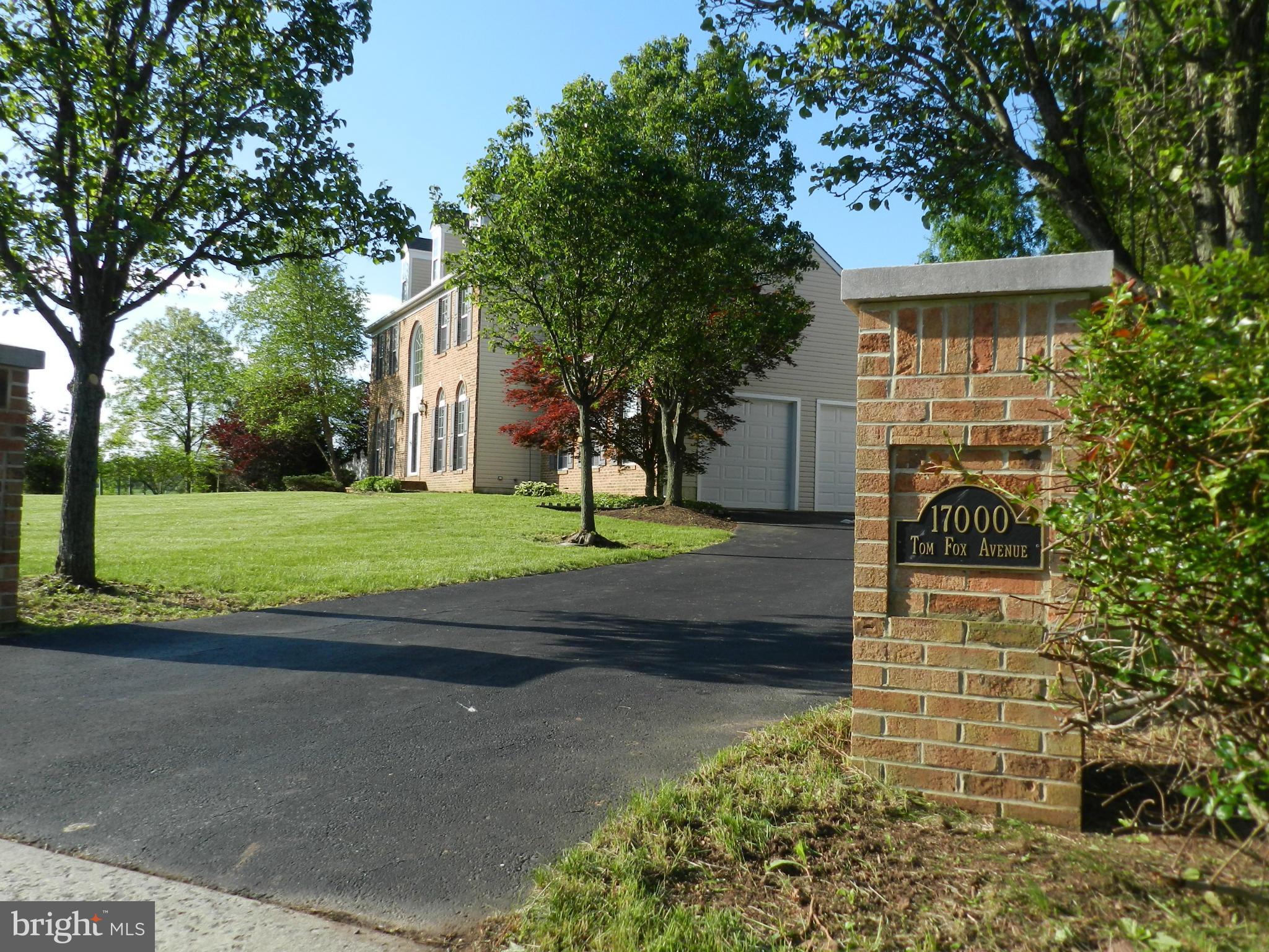 HUNTERS RUN - Residential