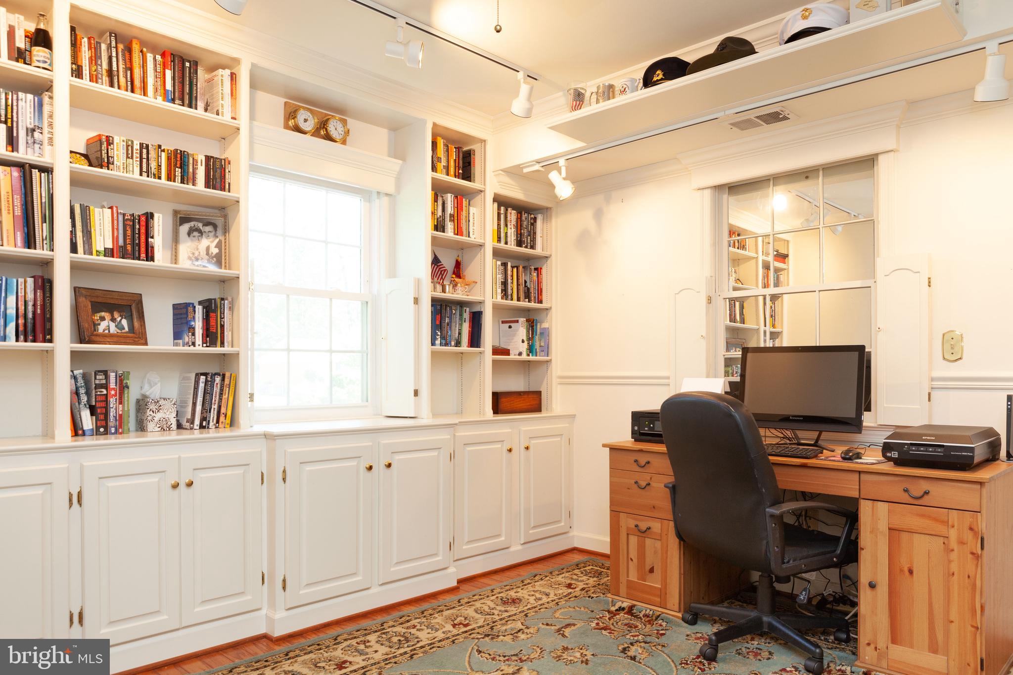 SLEEPY HOLLOW RUN - Residential Lease