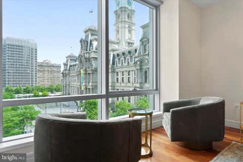 Condo For Sale - 1414 S Penn Square #6E<br/> PHILADELPHIA, PA 19102