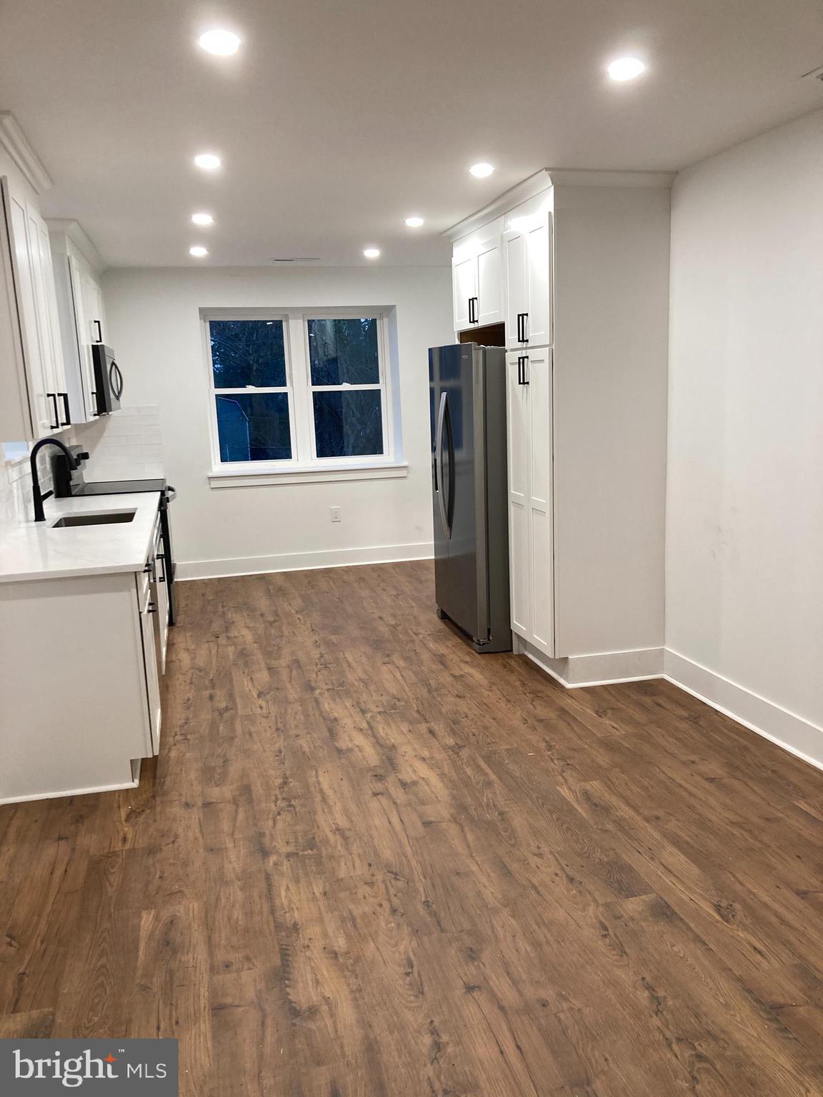 WILLOW GROVE - Residential