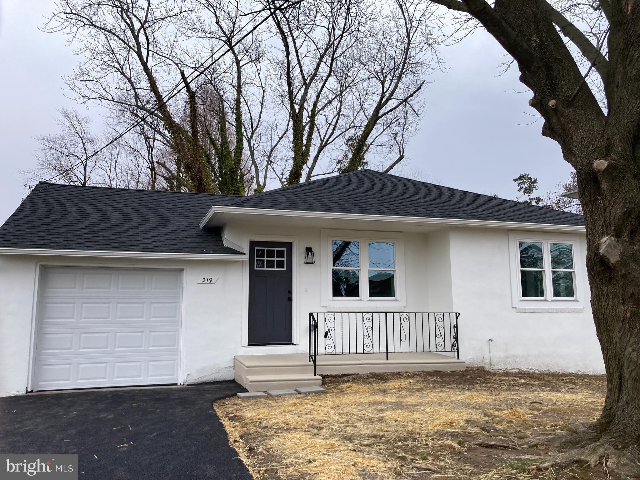 WILLOW GROVE - Residential