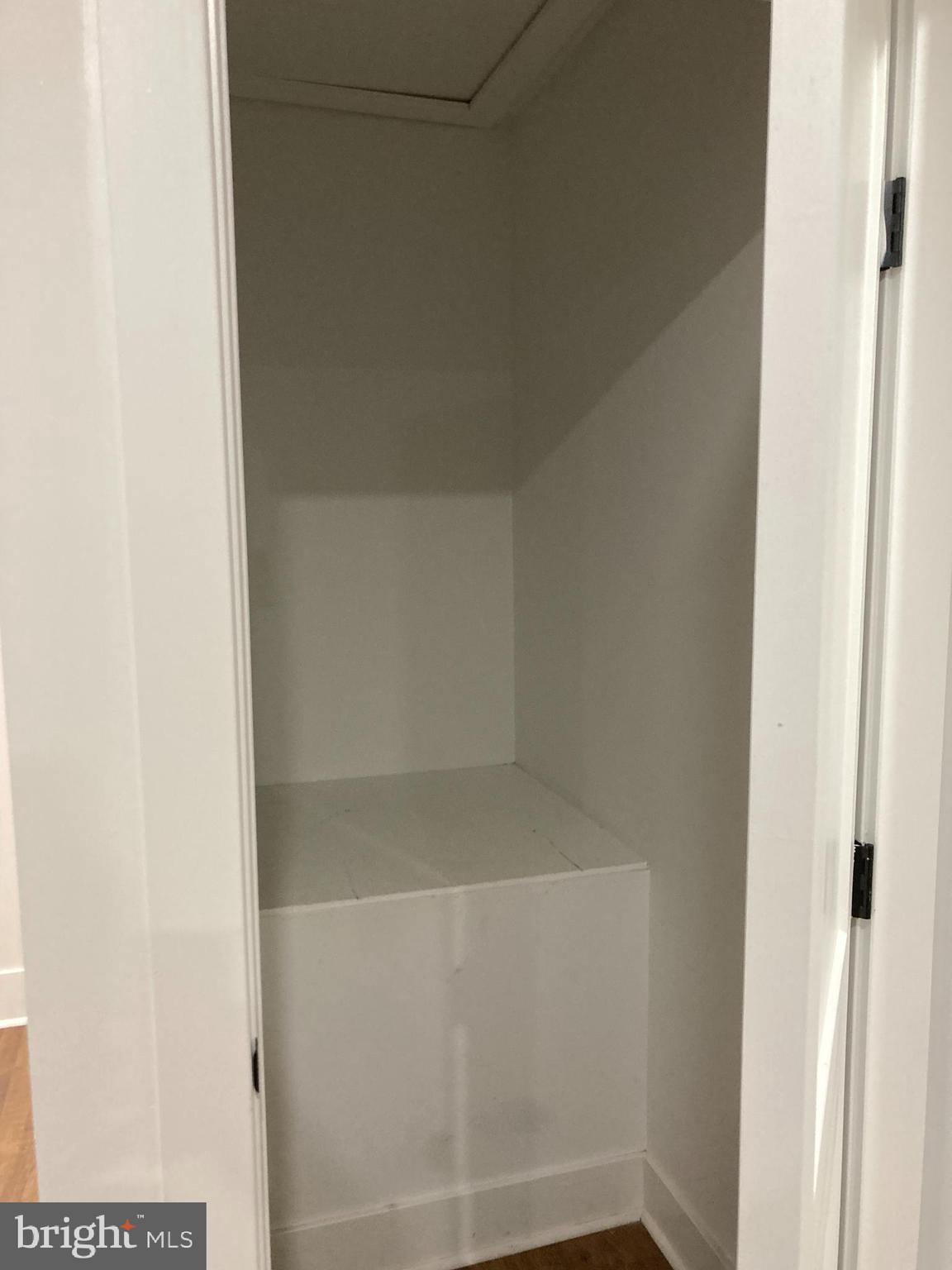 WILLOW GROVE - Residential