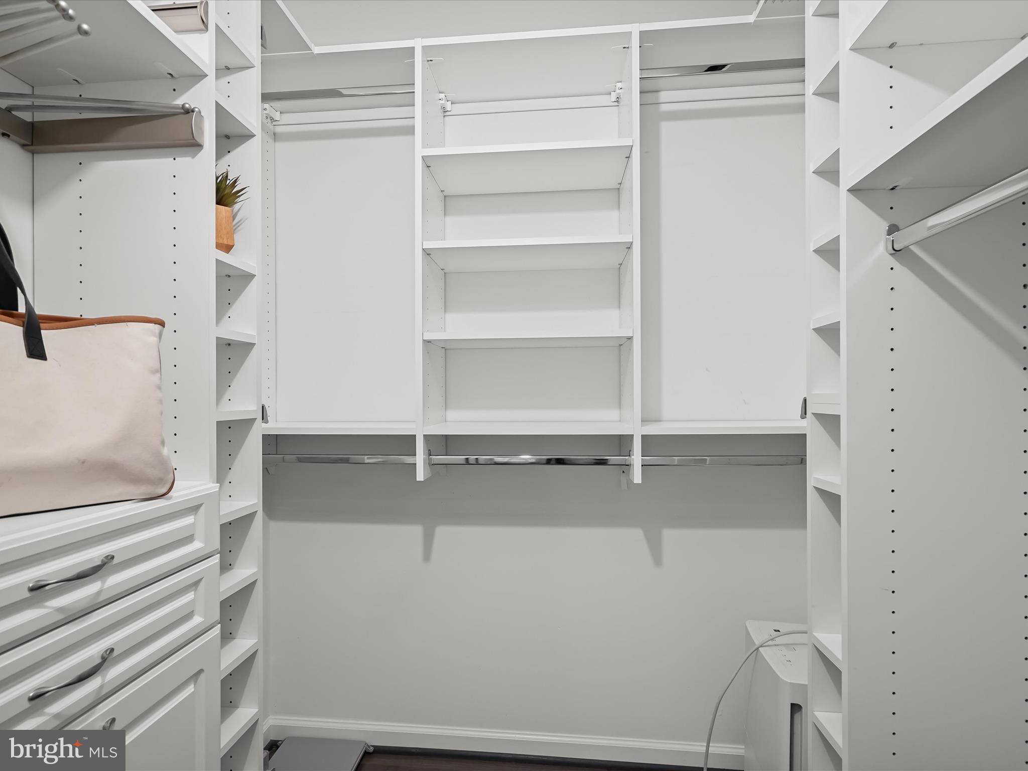 CHESTNUT GROVE - Residential Lease