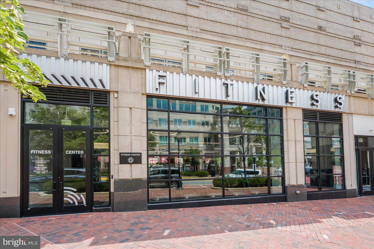 CHESTNUT GROVE - Residential Lease