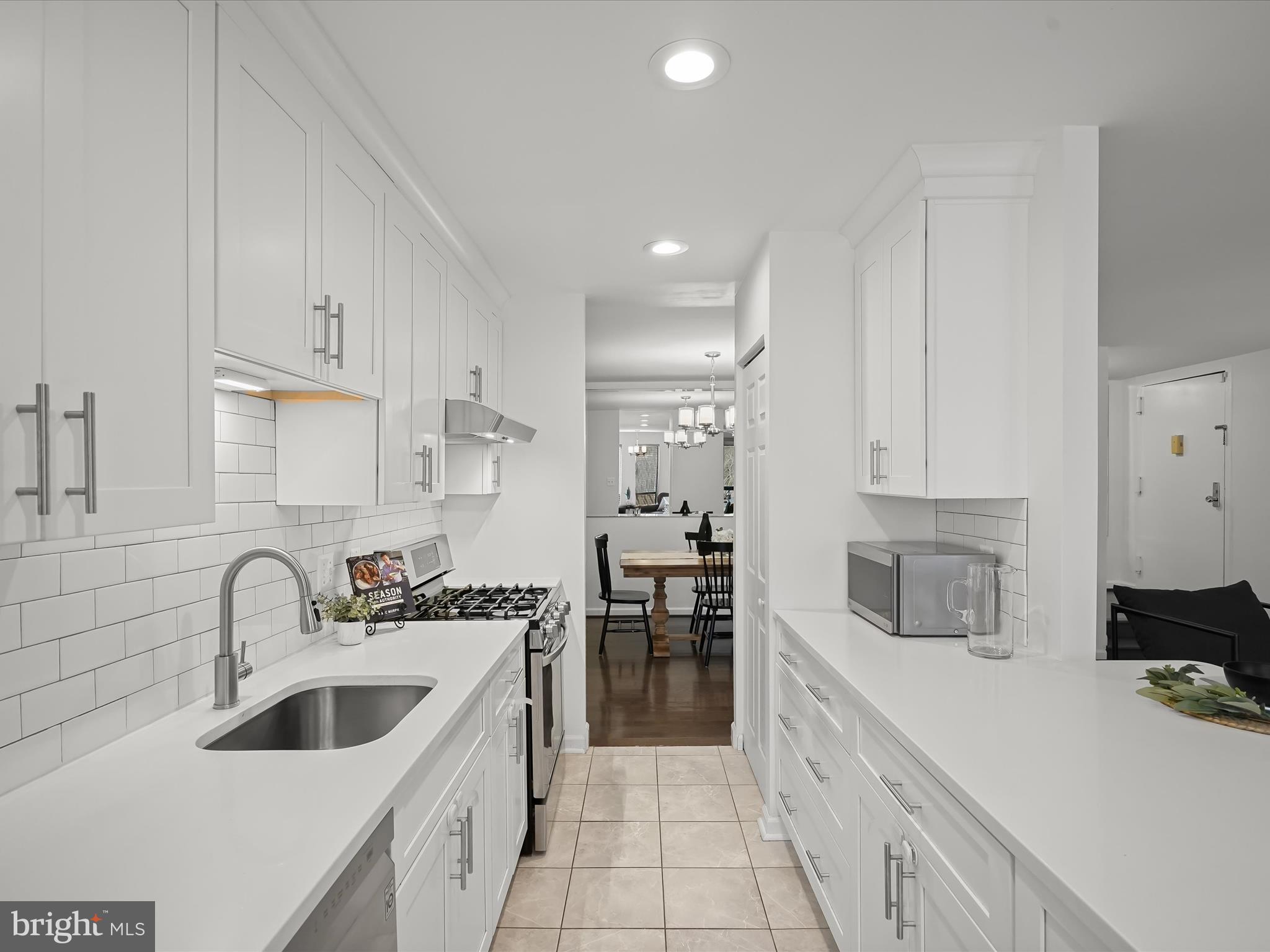 CHESTNUT GROVE - Residential Lease