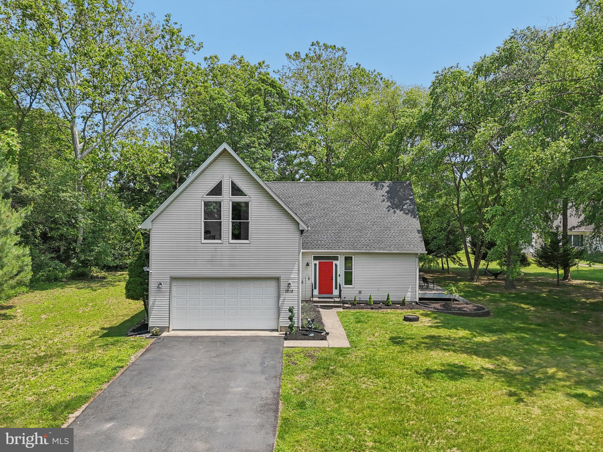 1012 COLUMBUS ROAD