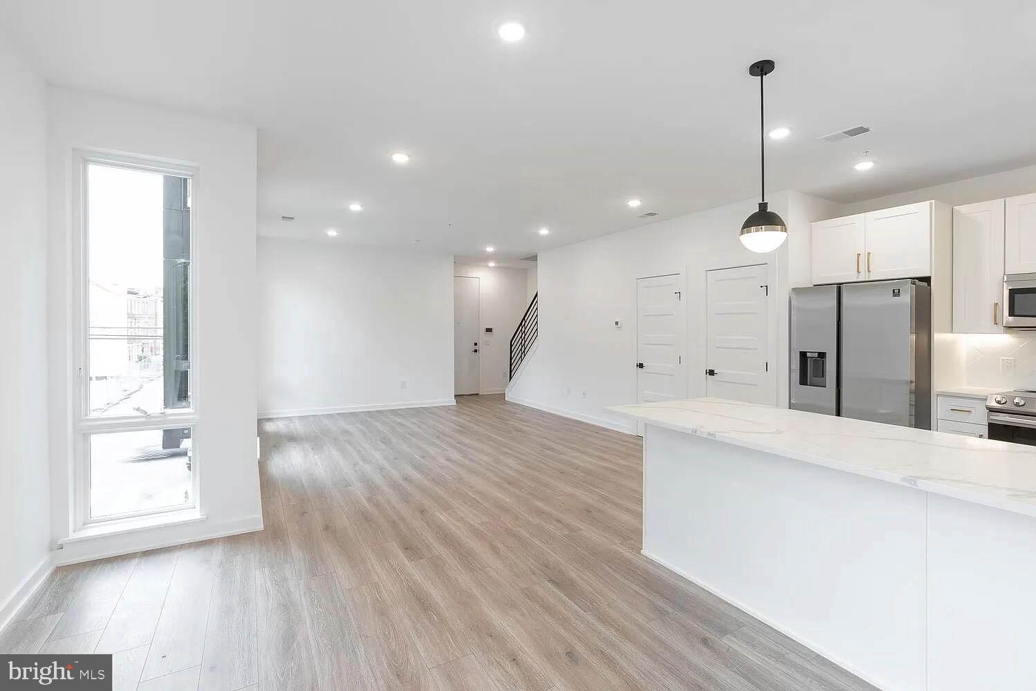 FAIRMOUNT - Residential Lease