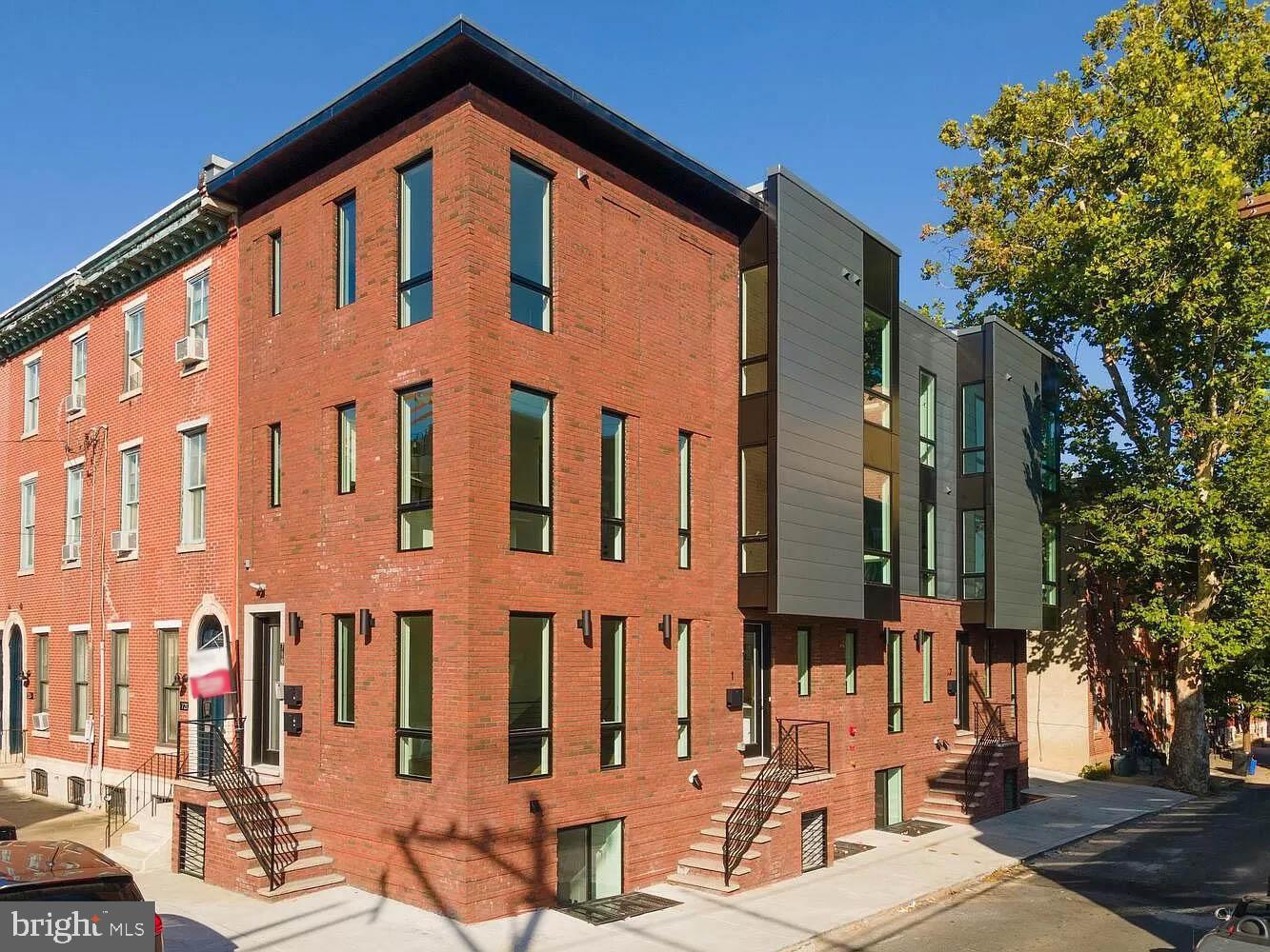 FAIRMOUNT - Residential Lease