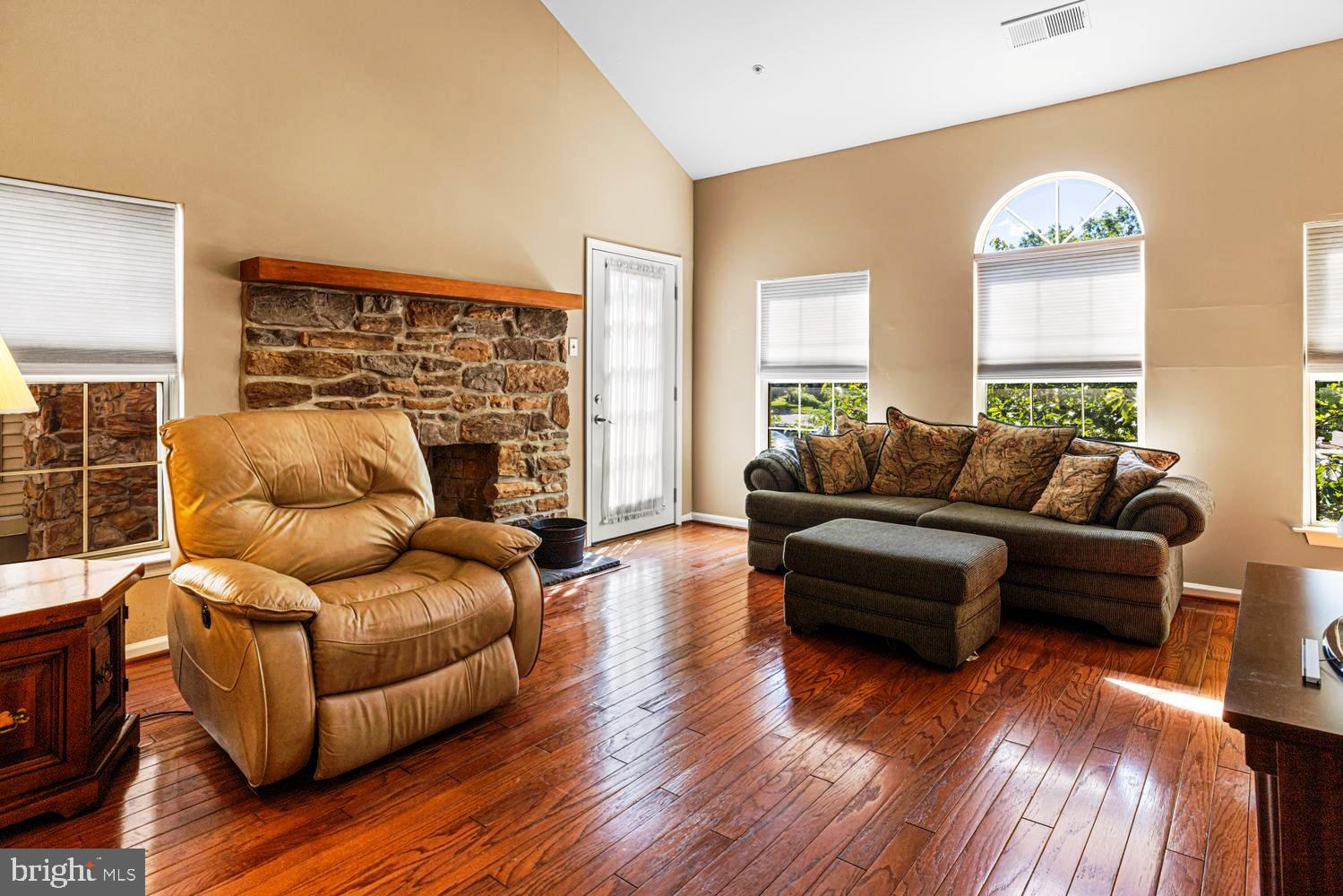 306 REMINGTON COURT