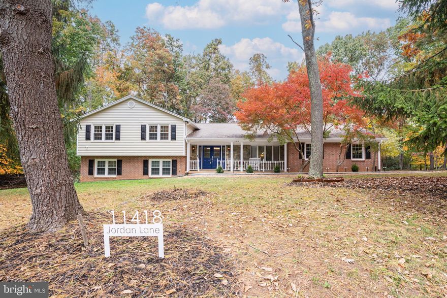 WANT TO LIVE IN GREAT FALLS / LANGLEY HS PYRAMID > 4000 finished sf for under $1.1M – THEN THIS IS THE HOME FOR YOU!!! Renovated and upgraded this light filled split level ranch features 4 bedrooms and 3 full bath that is just waiting for a new owner. Sitting on .65 acres at the end of a cul-de-sac, the new front walkway and plantings invite guests into the home and you are immediately greeted by fresh paint and wood floors that have been freshly  polished. All bathrooms have been fully updated with new lighting fixtures are throughout the home and the updated kitchen features- including new specially paneled refrigerator. The outdoor living space of this home is ready for the warmer months ahead! 

The homes layout can easily accommodate an au-pair or multi-generational family. (Ask your agent about financing option details.) Easy commute to NRO, Reston, Ashburn, McLean; 4.5 miles to Wiehle Reston Metro; 10.5 miles to Dulles International Airport (IAD). 23 miles to the District.  You don't want to miss this one!
