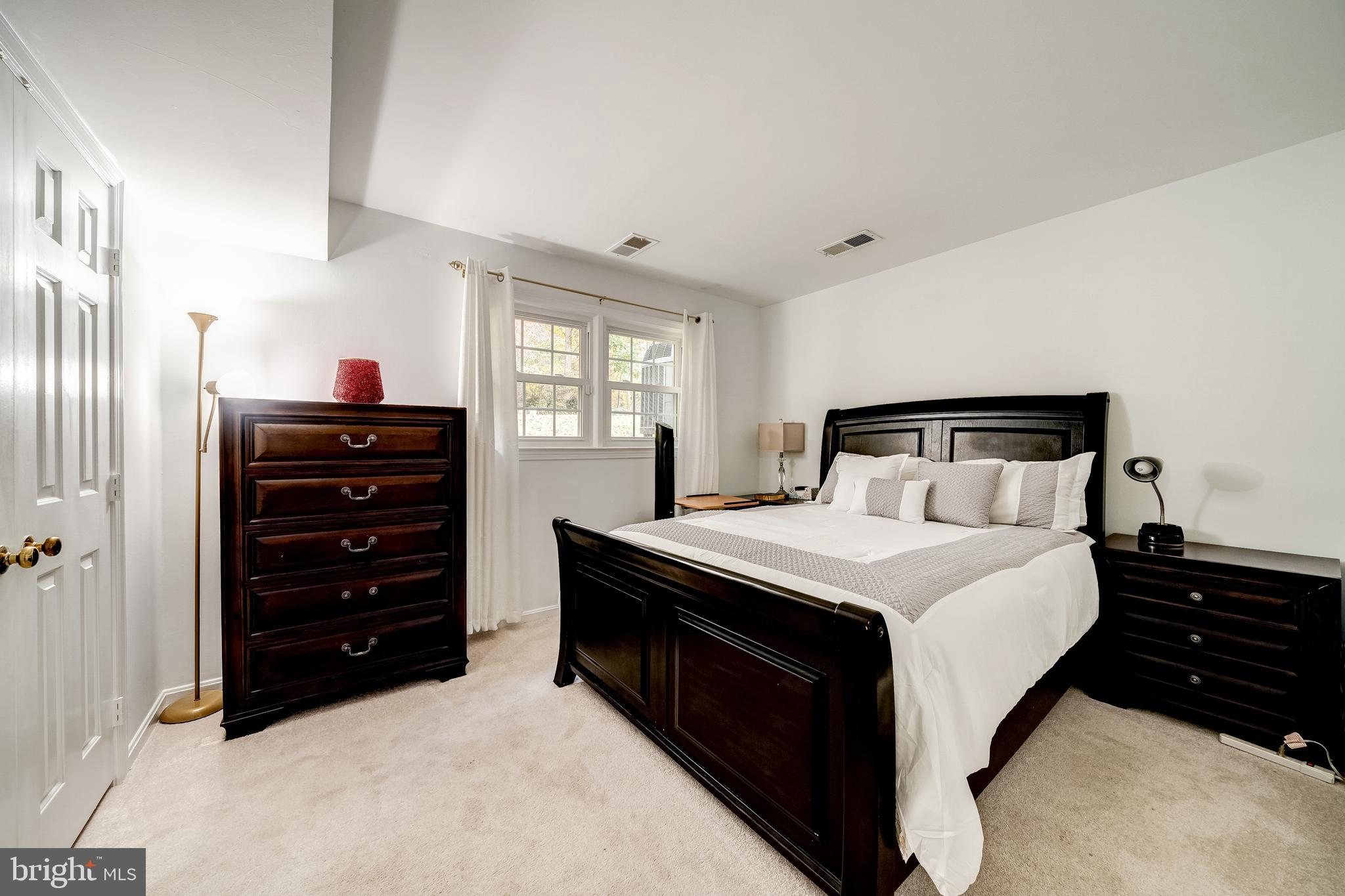 SENECA HILLS - Residential