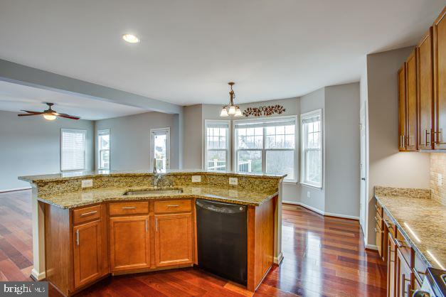 VILLAGE OF IDLEWILD - Residential Lease