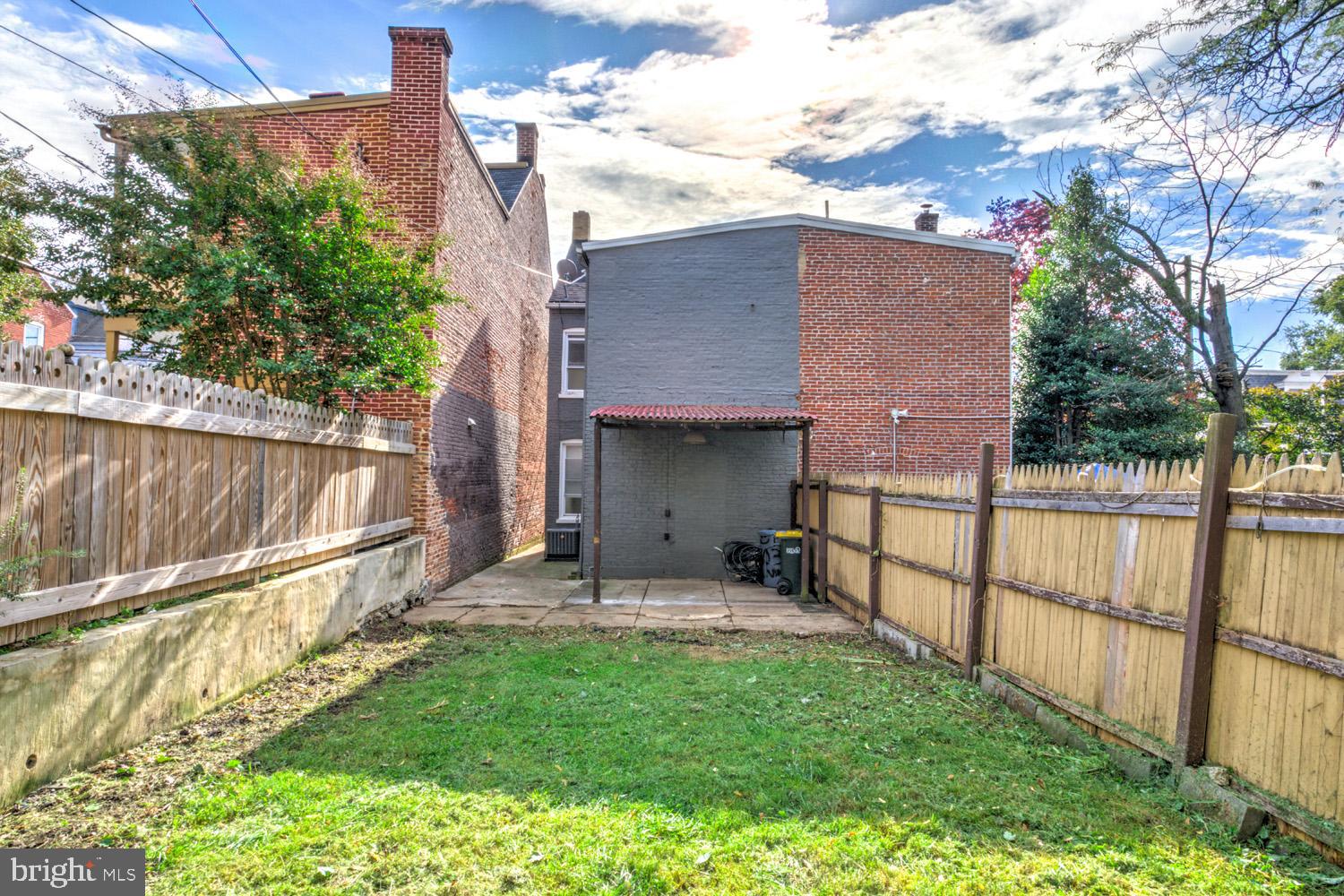 503 W VINE