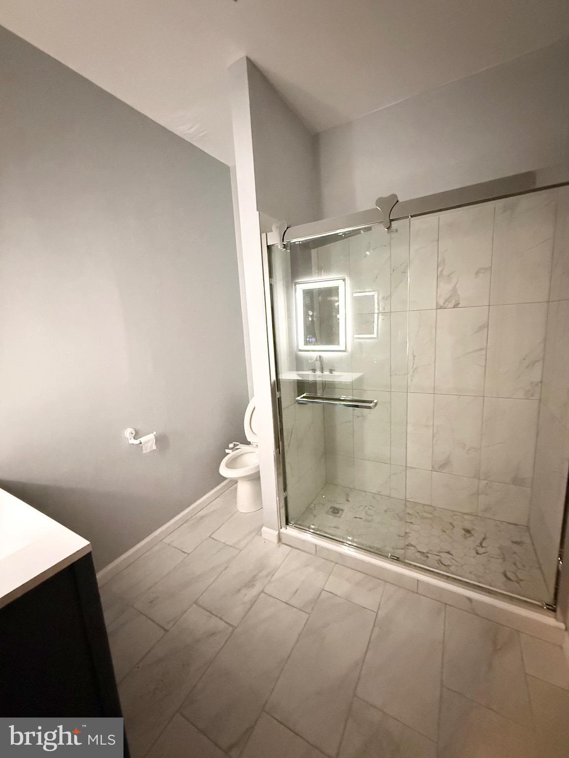 GIRARD ESTATES - Residential Income