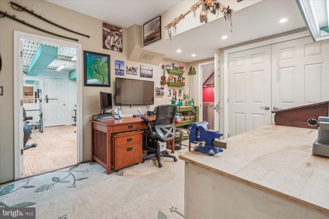 listing image 75