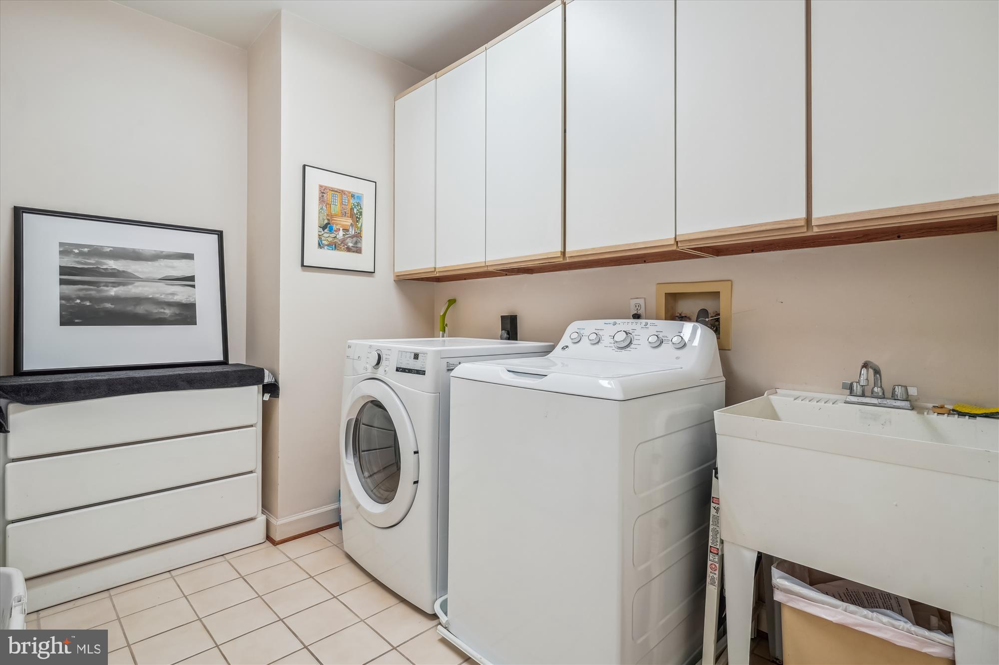 SOLITAIRE - Residential