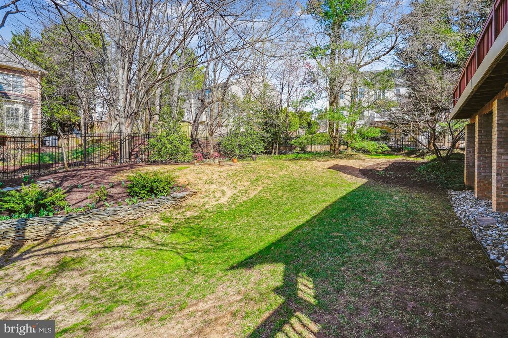 listing image 94