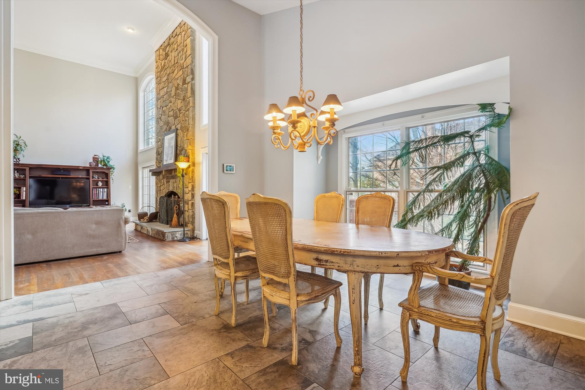 SOLITAIRE - Residential