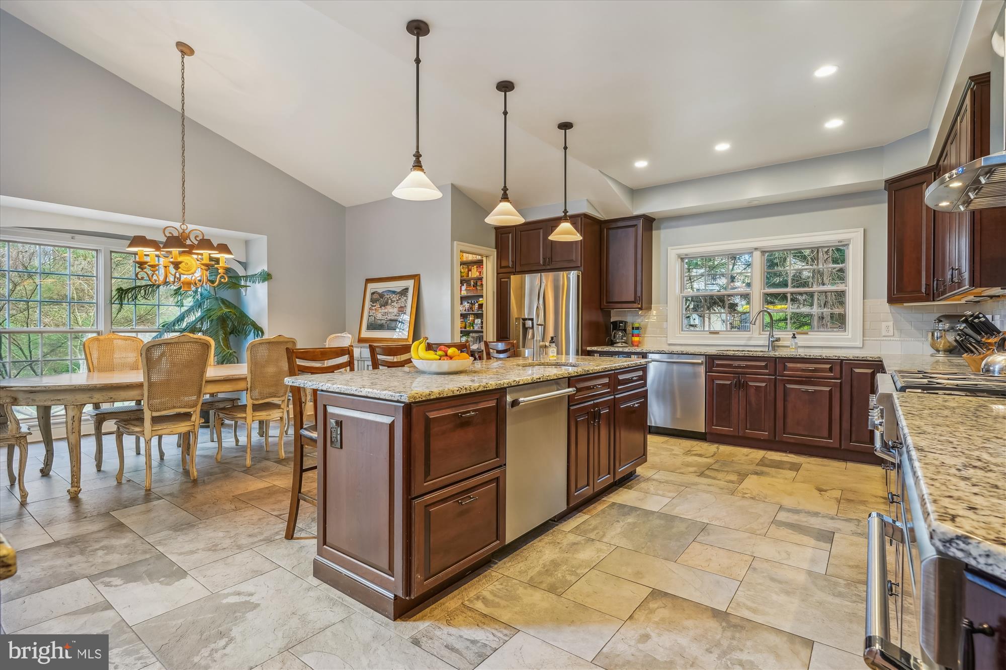 SOLITAIRE - Residential