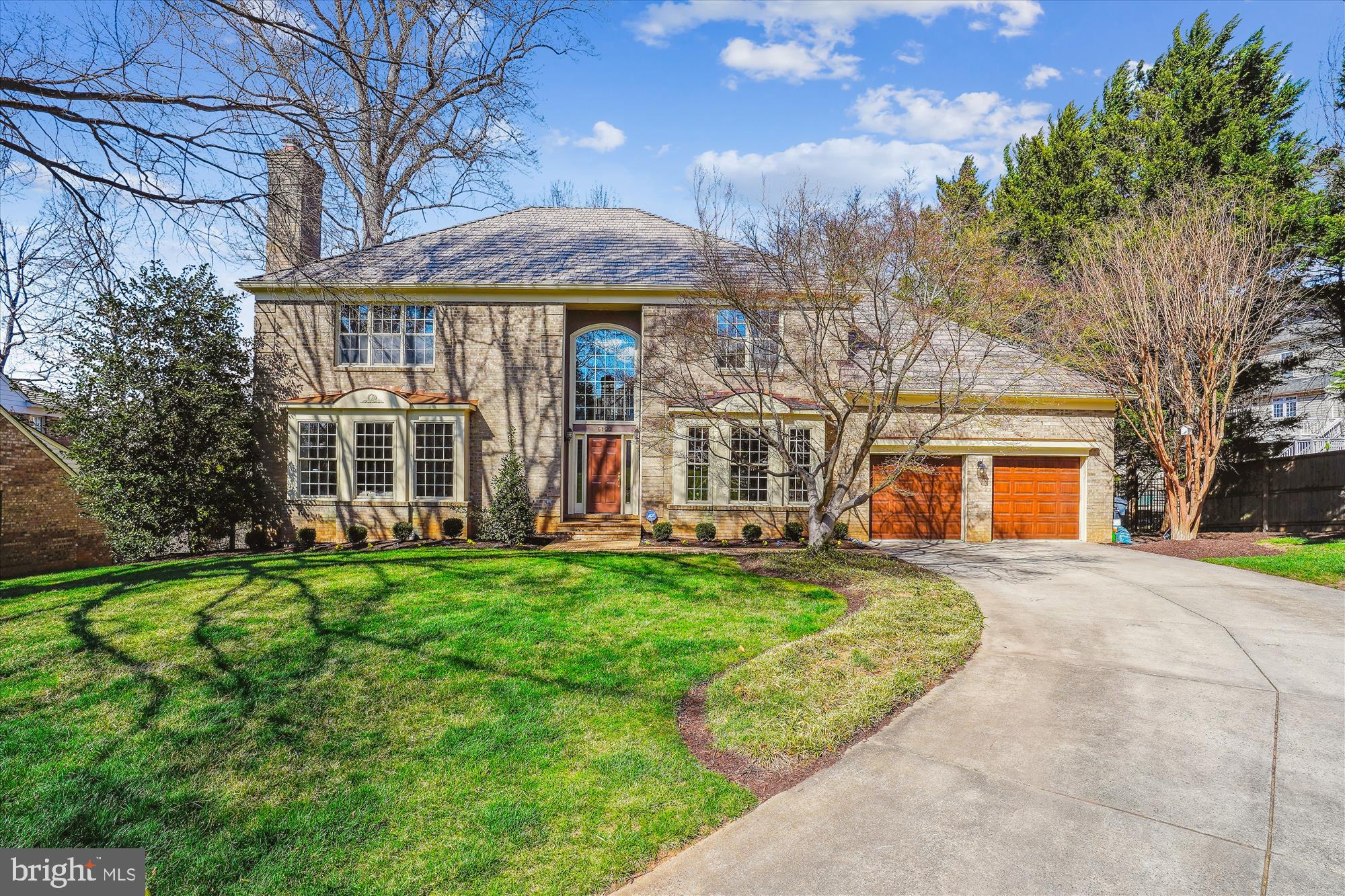 SOLITAIRE - Residential