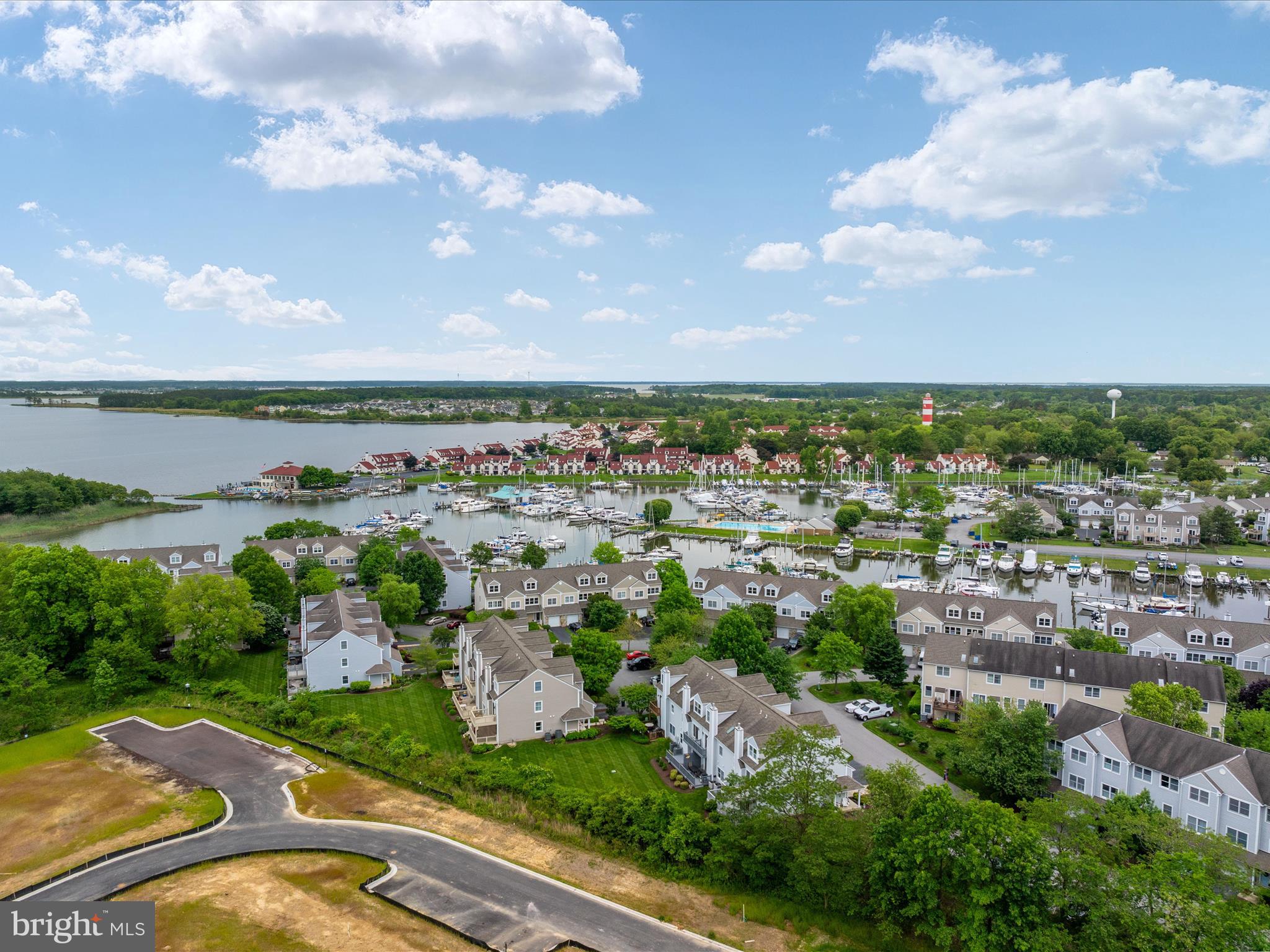 BAYSIDE MARINA - Residential