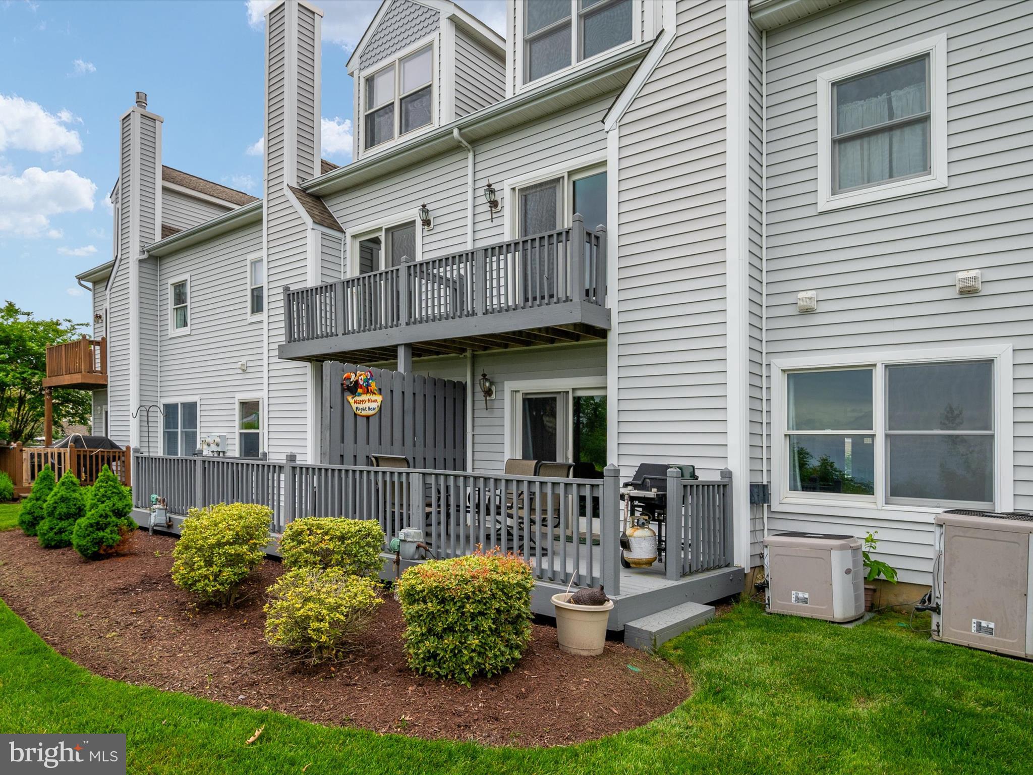 BAYSIDE MARINA - Residential