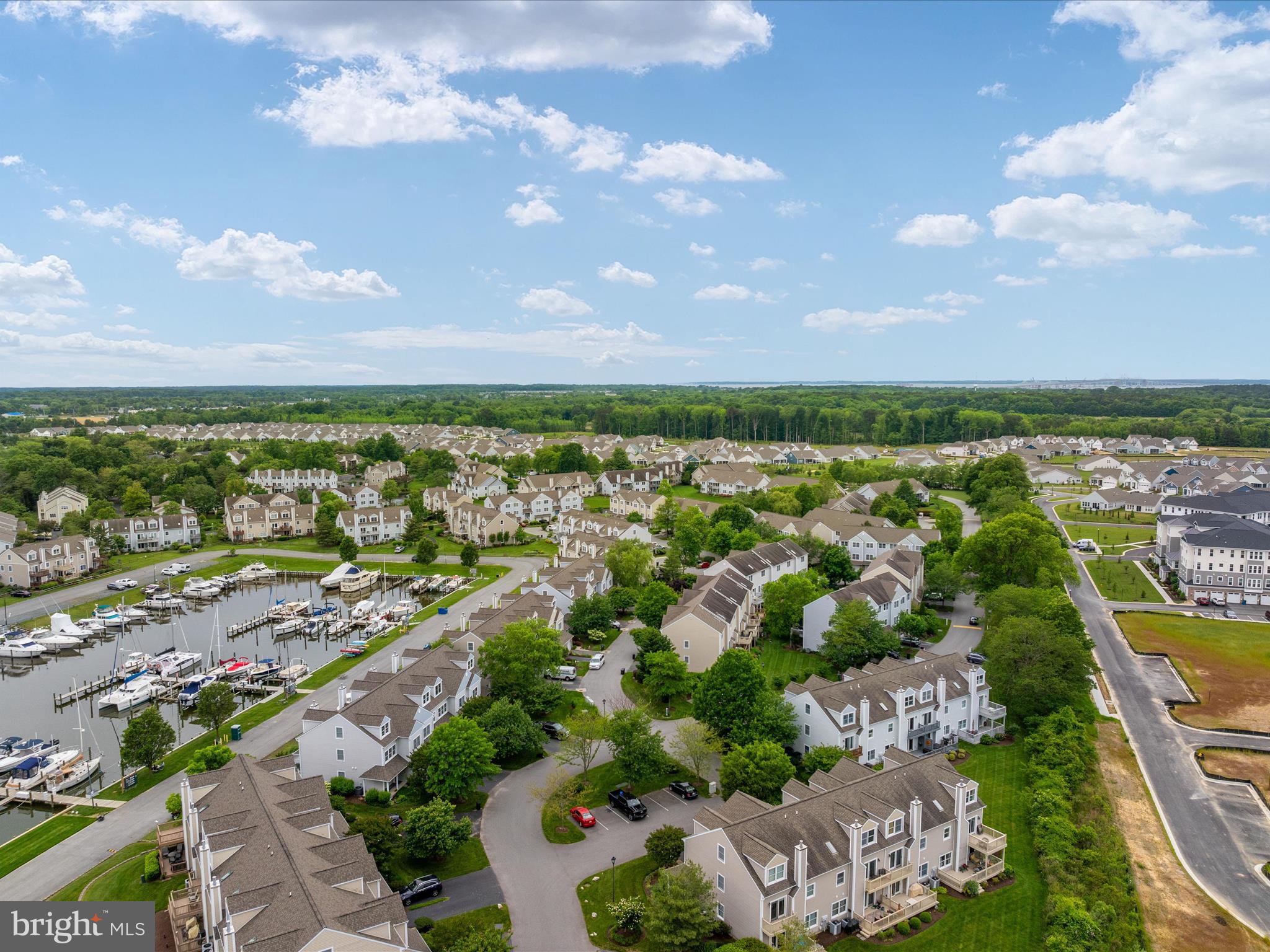 BAYSIDE MARINA - Residential