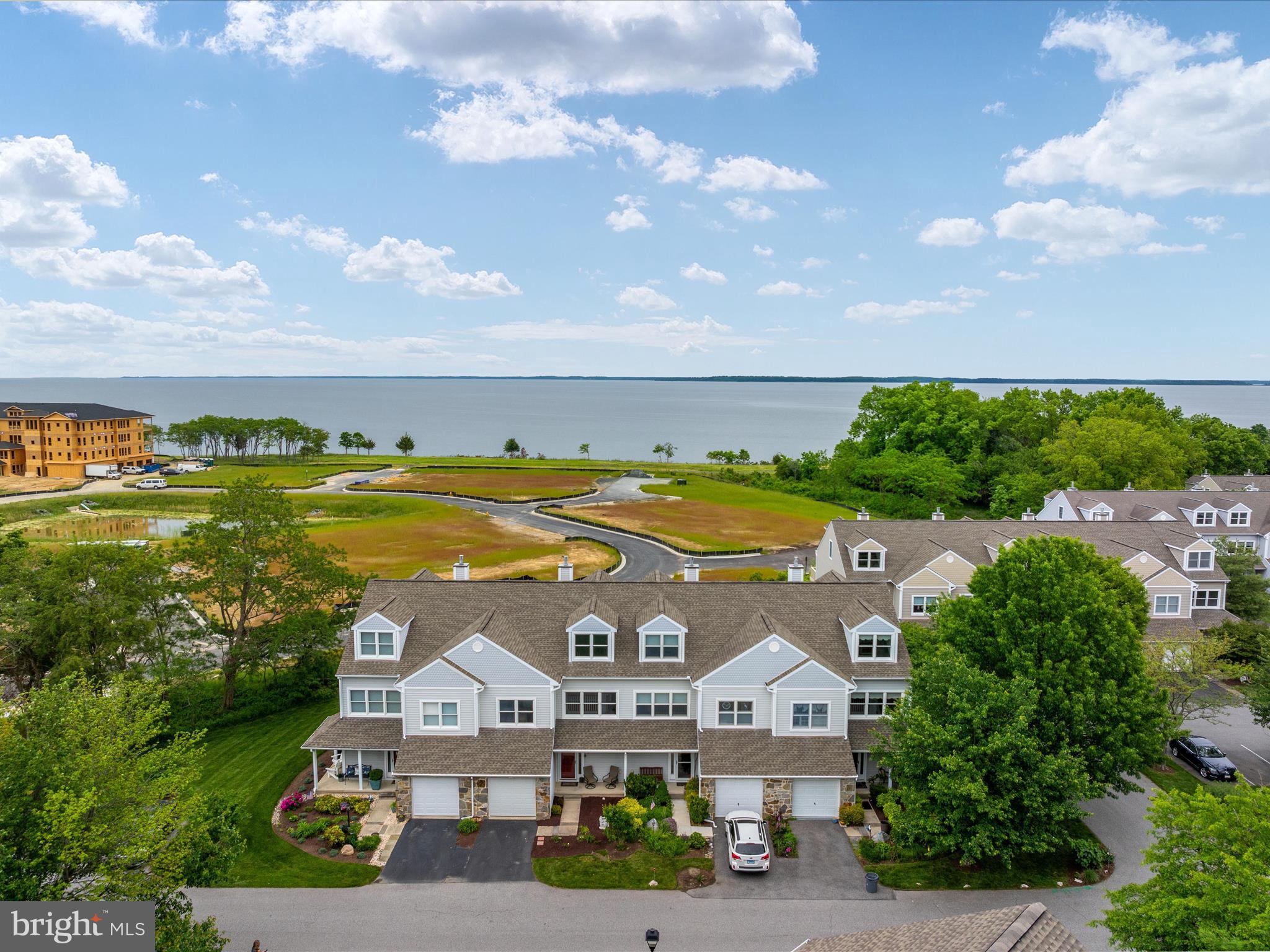 BAYSIDE MARINA - Residential