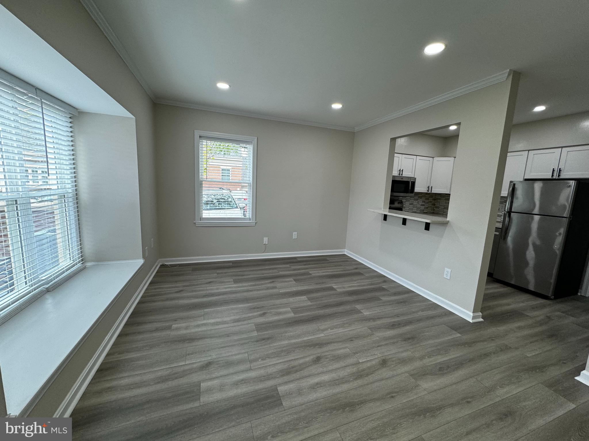 2518 FAIRFAX DRIVE A