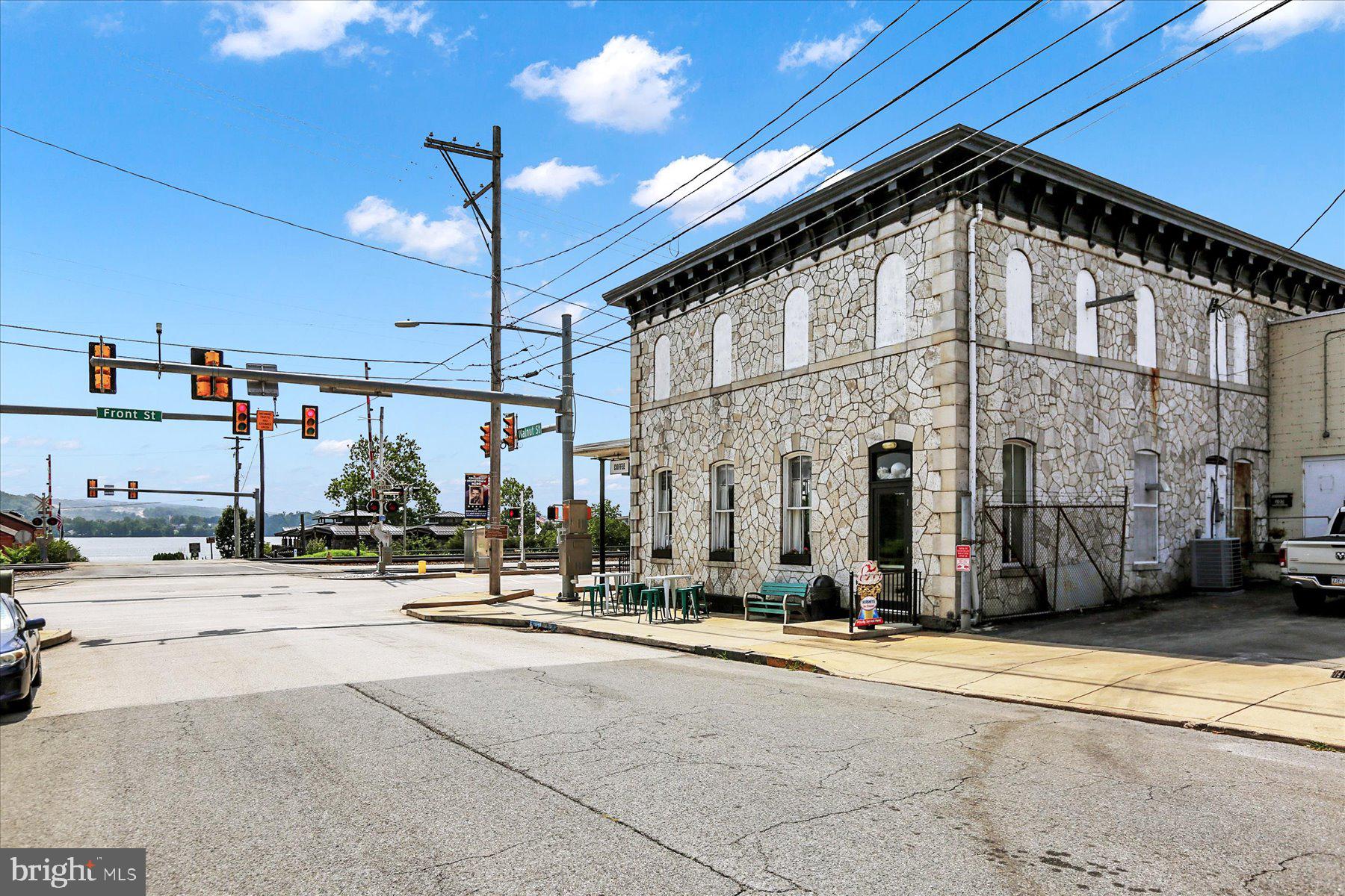 COLUMBIA BOROUGH - Commercial Sale