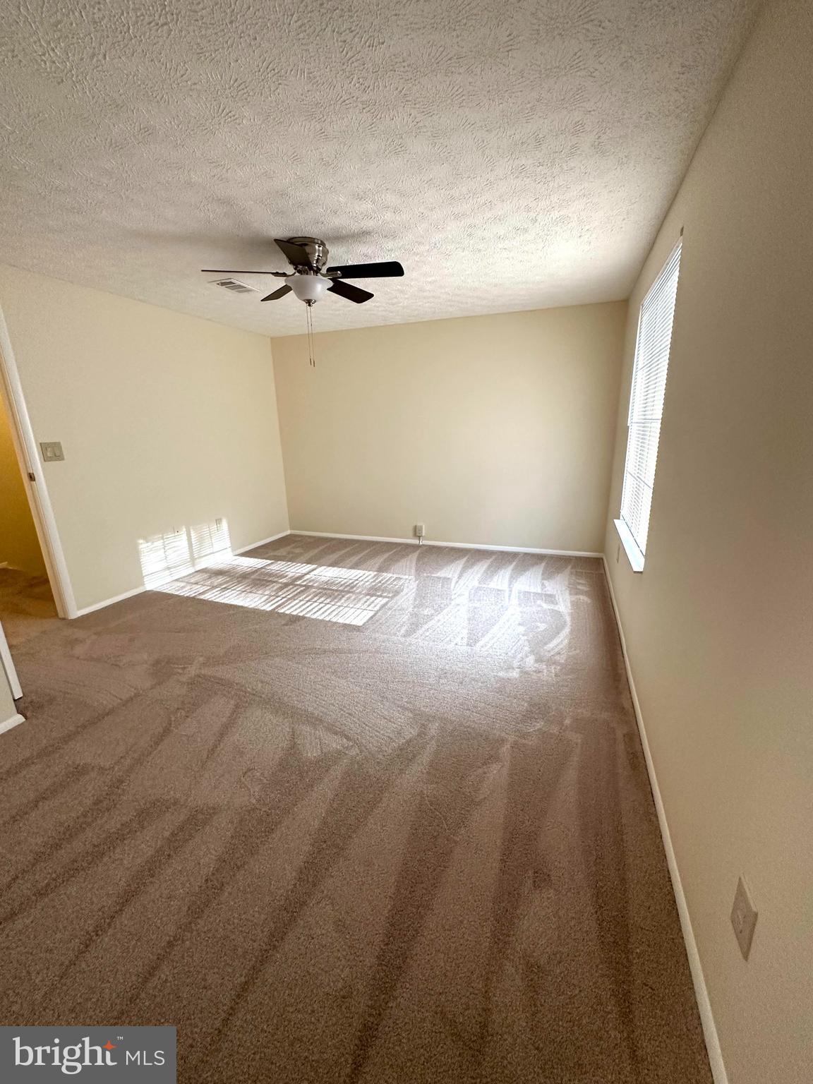 NEWINGTON COMMONS - Residential Lease