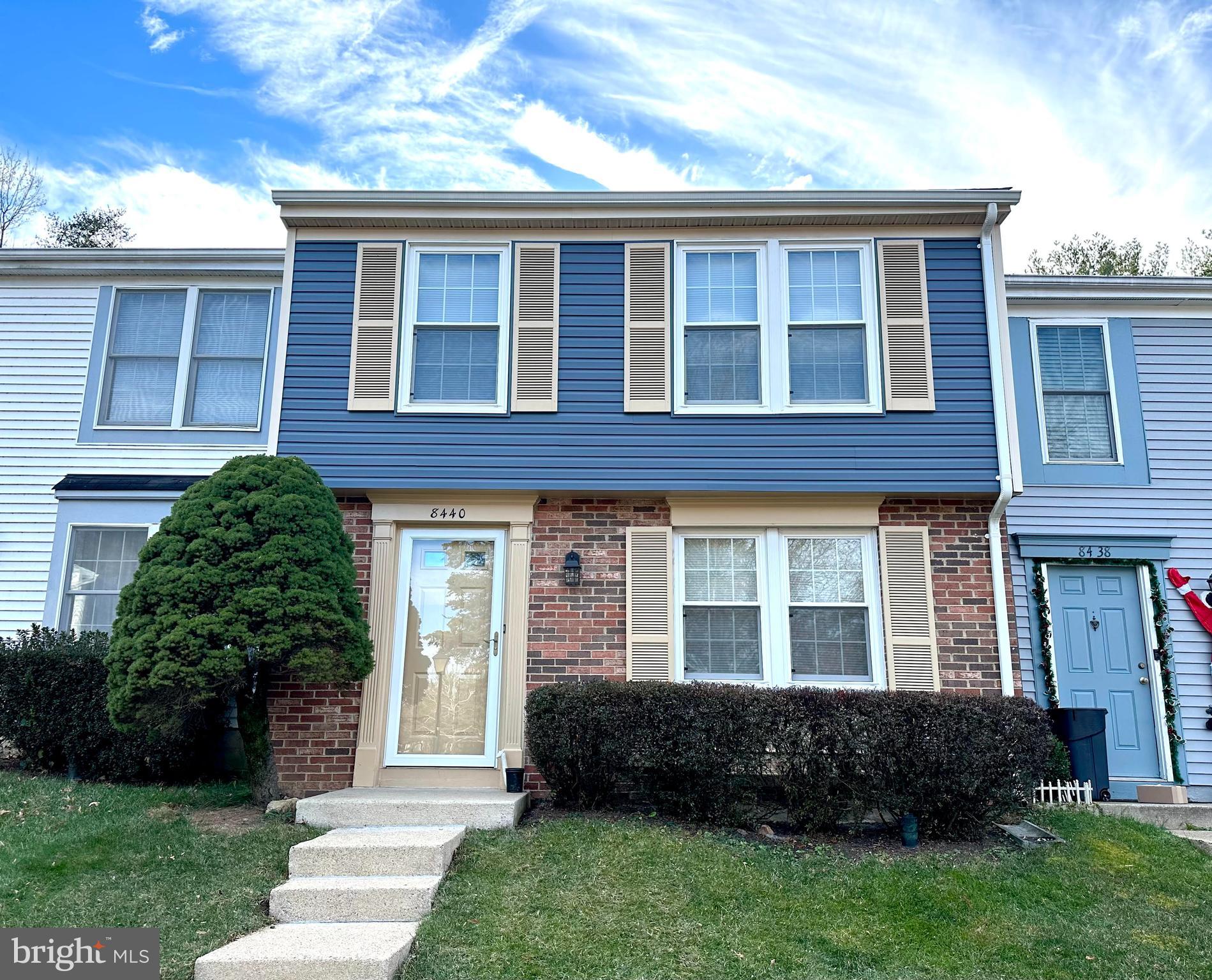 NEWINGTON COMMONS - Residential Lease