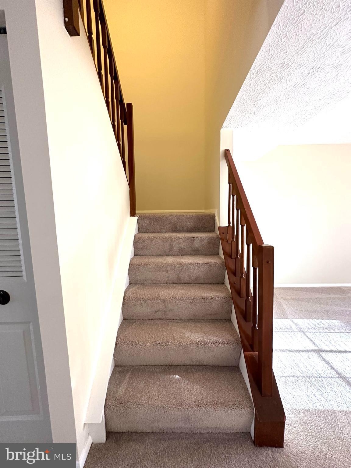 NEWINGTON COMMONS - Residential Lease