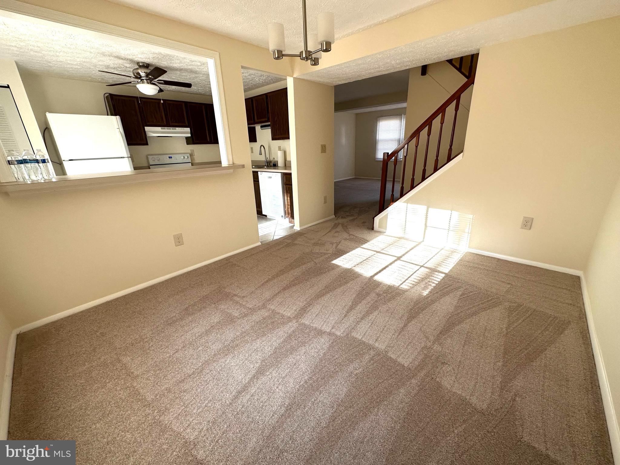 NEWINGTON COMMONS - Residential Lease