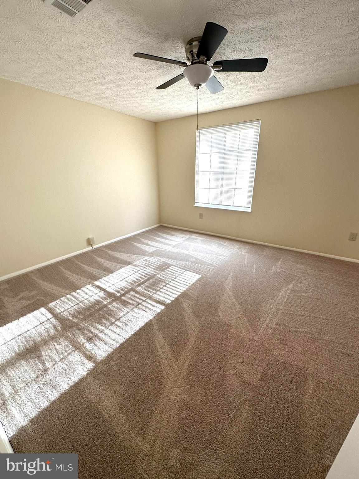 NEWINGTON COMMONS - Residential Lease