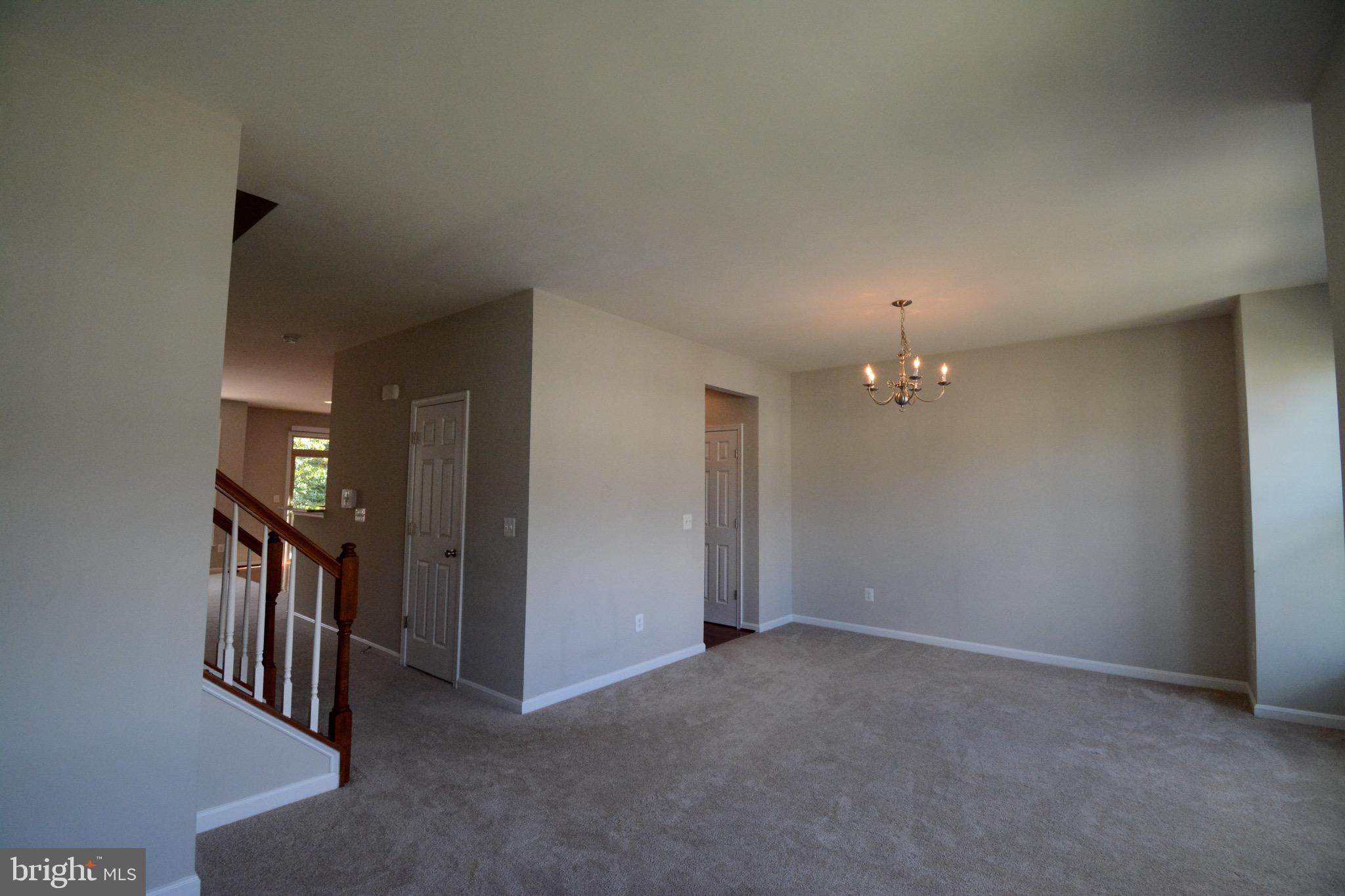 ALEXANDERS CHASE - Residential