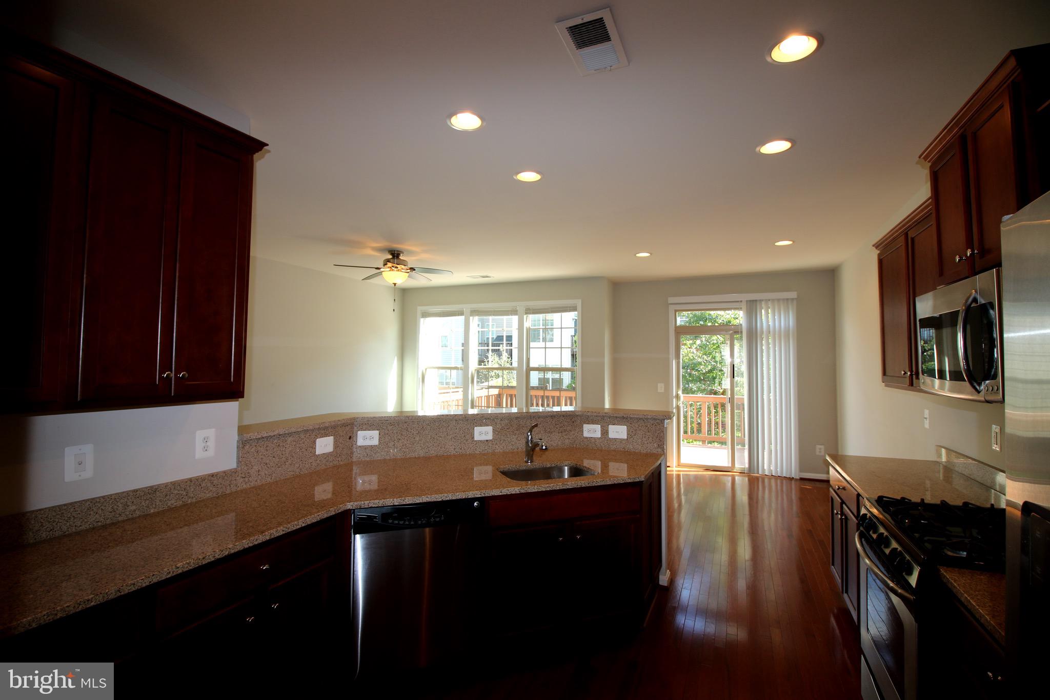 ALEXANDERS CHASE - Residential