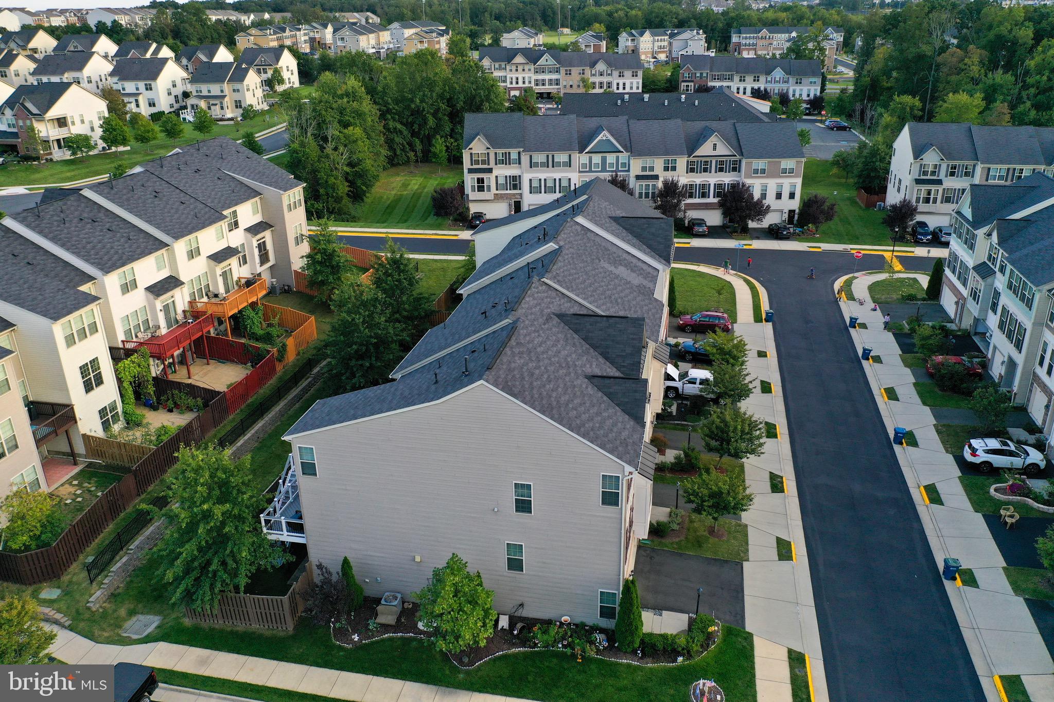 ALEXANDERS CHASE - Residential